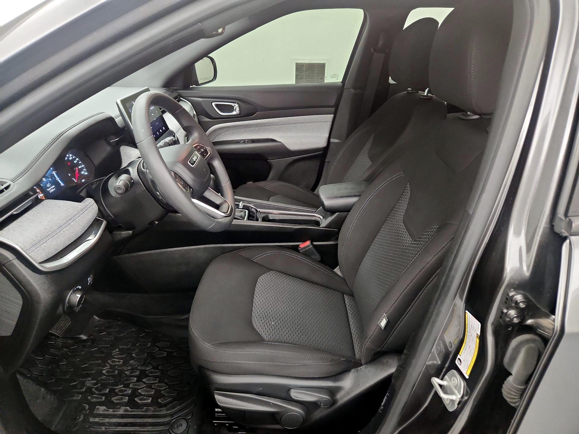 Thumbnail: 2023 Jeep Compass - 11