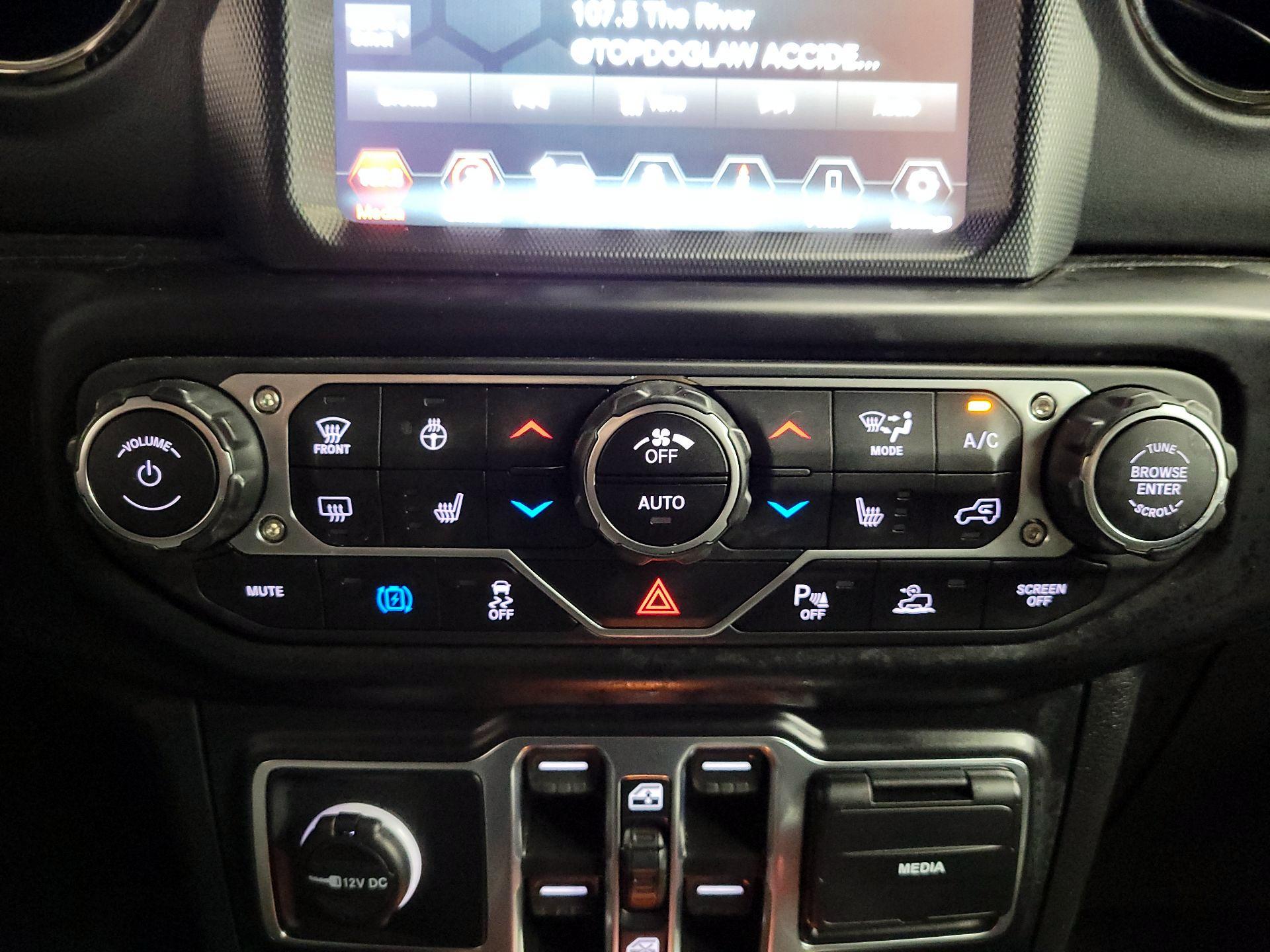 Thumbnail: 2023 Jeep Wrangler - 17