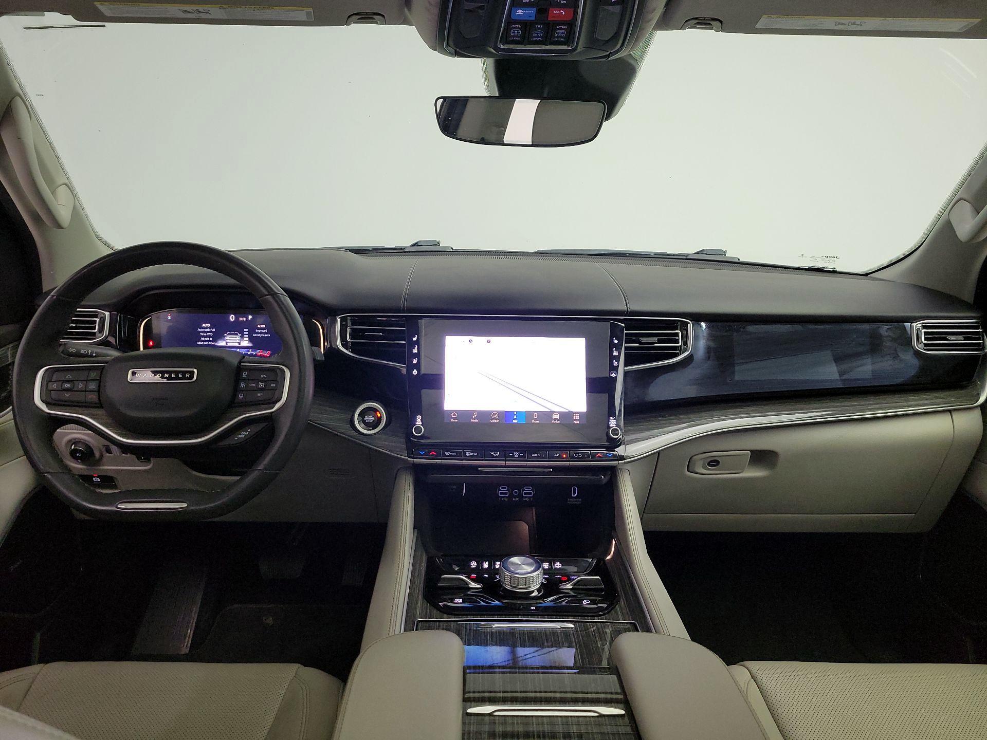 Thumbnail: 2022 Jeep Wagoneer - 9