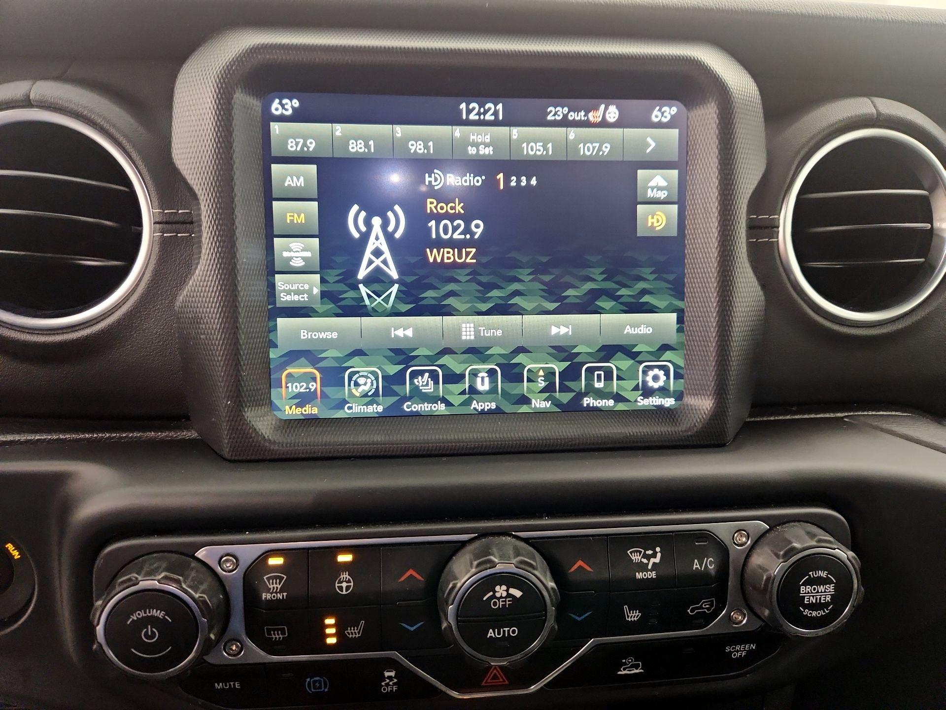 Thumbnail: 2022 Jeep Wrangler - 15