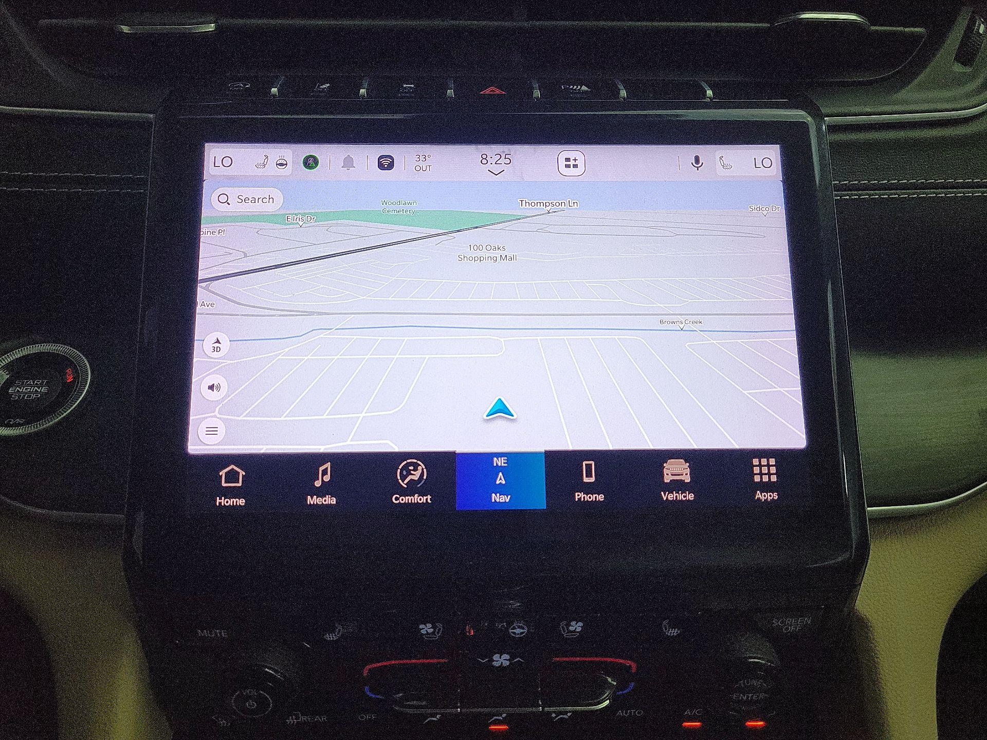 Thumbnail: 2022 Jeep Grand Cherokee - 14