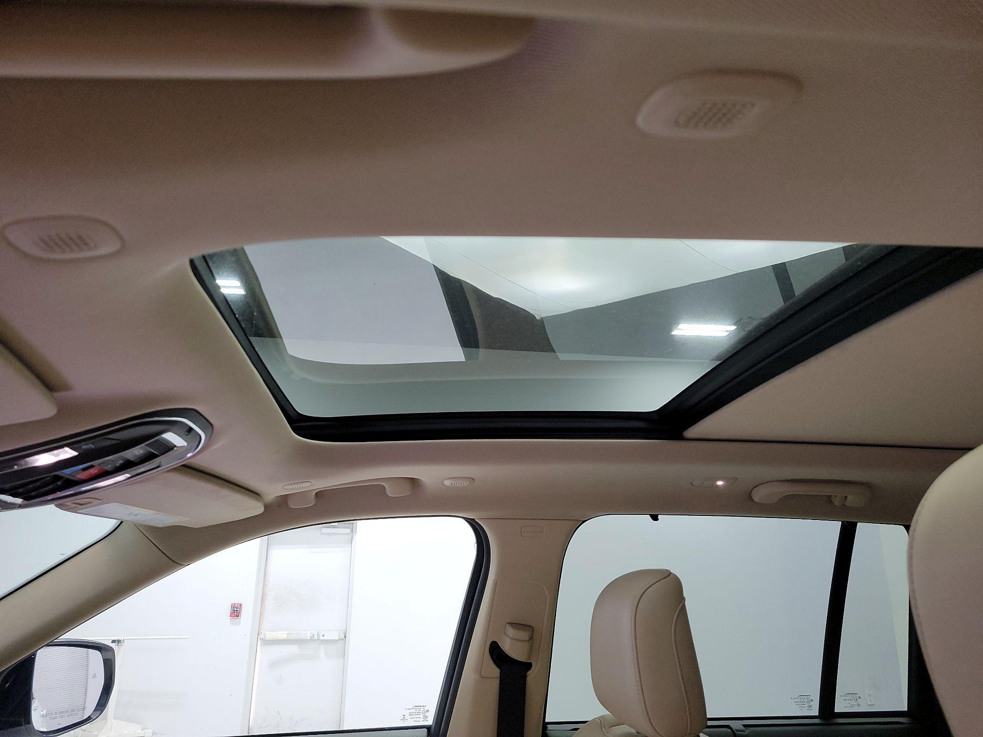 Thumbnail: 2022 Jeep Grand Cherokee - 20