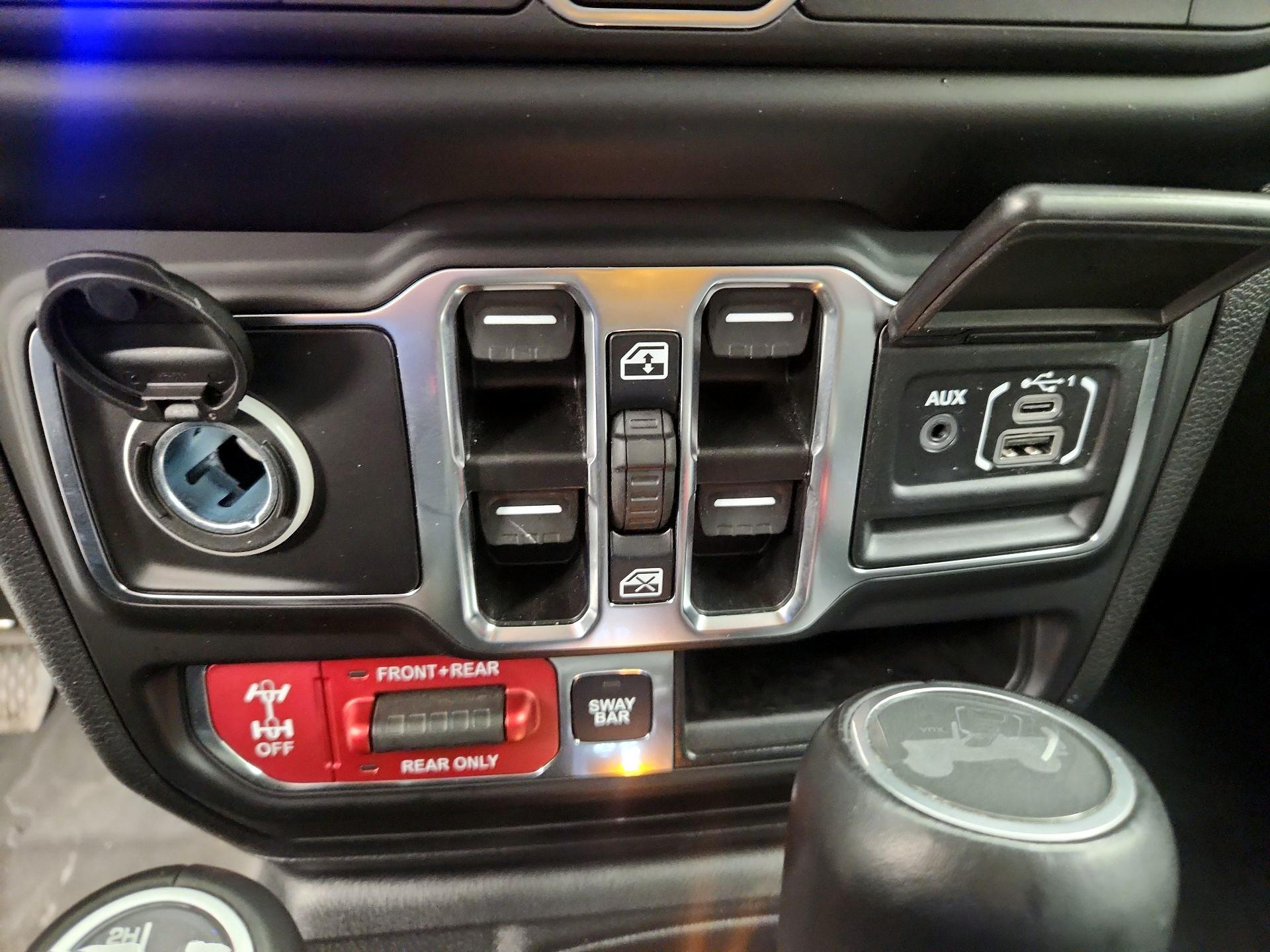 Thumbnail: 2023 Jeep Wrangler - 18