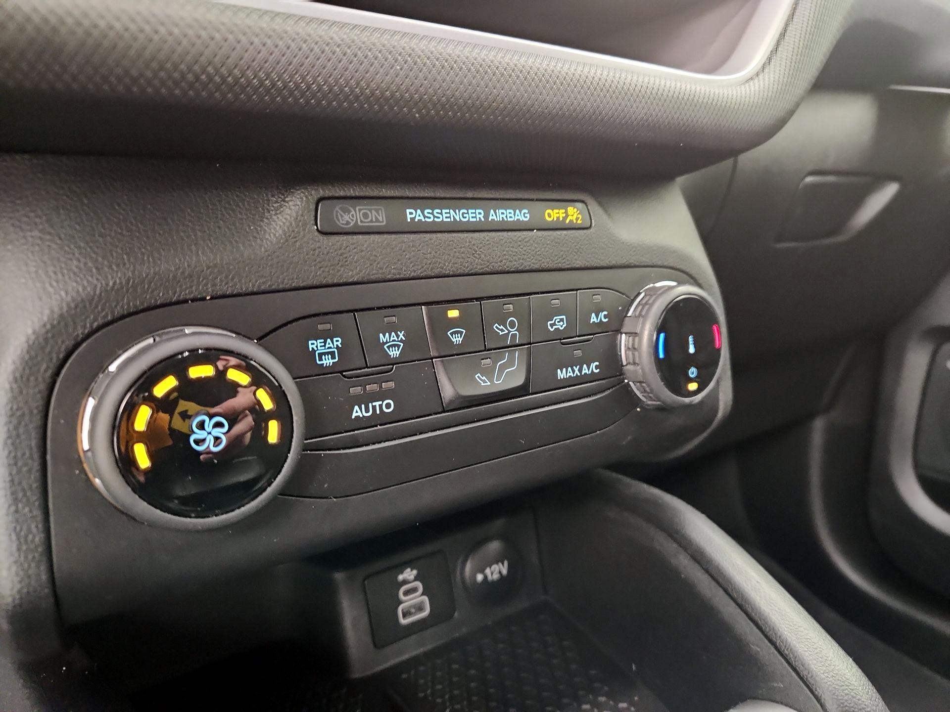 Thumbnail: 2023 Ford Bronco Sport - 16