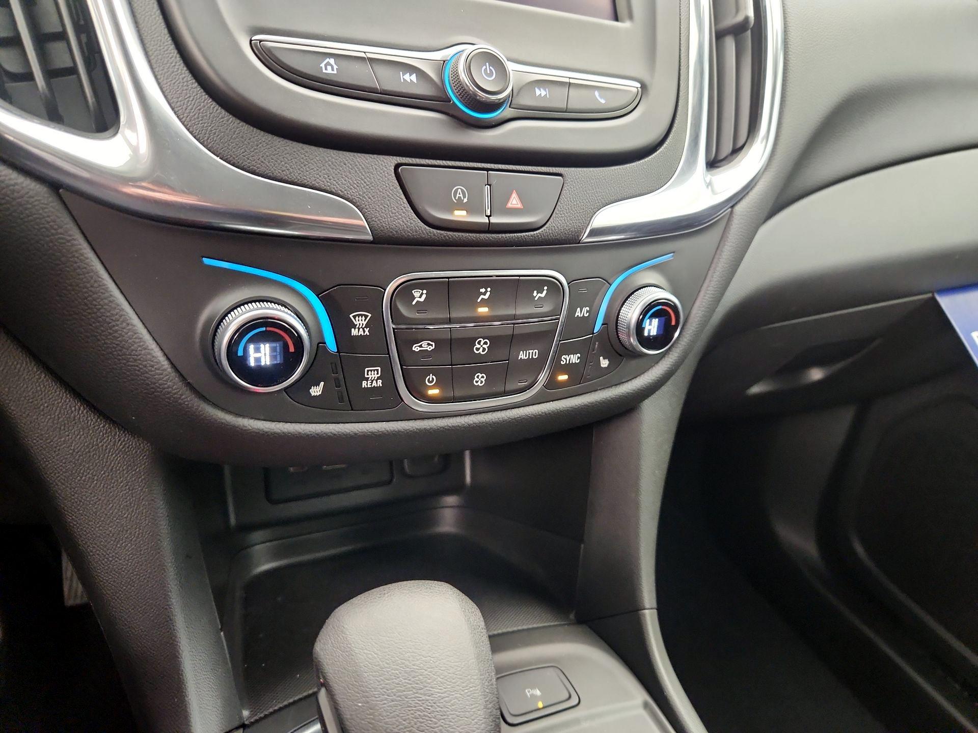 Thumbnail: 2022 Chevrolet Equinox - 16