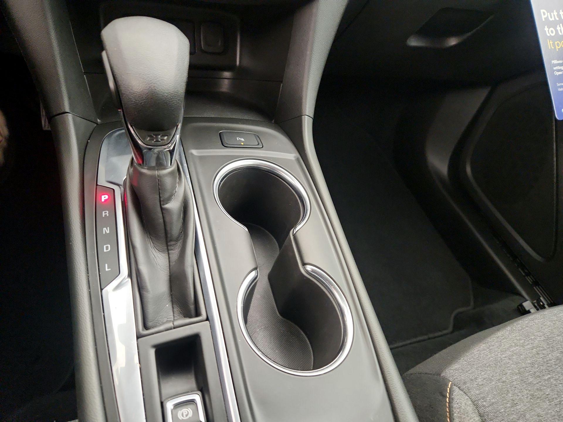 Thumbnail: 2022 Chevrolet Equinox - 17