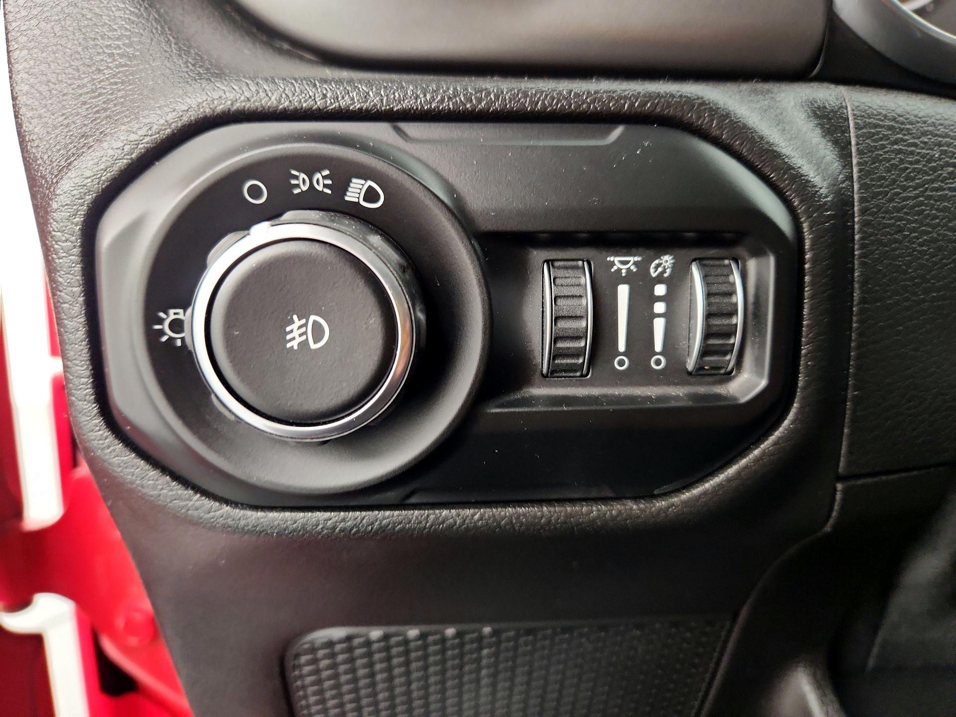 Thumbnail: 2021 Jeep Wrangler - 13