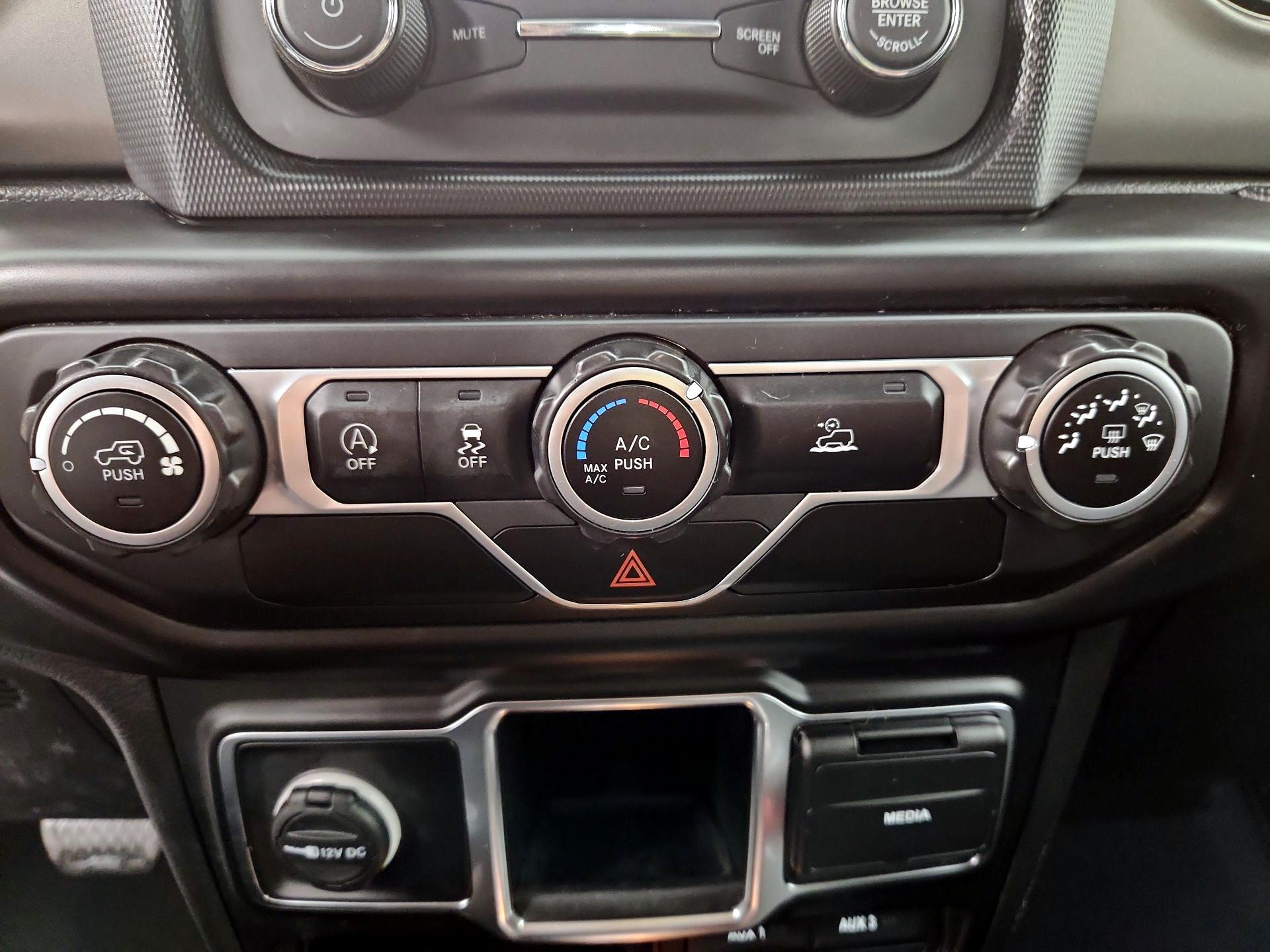 Thumbnail: 2021 Jeep Wrangler - 16