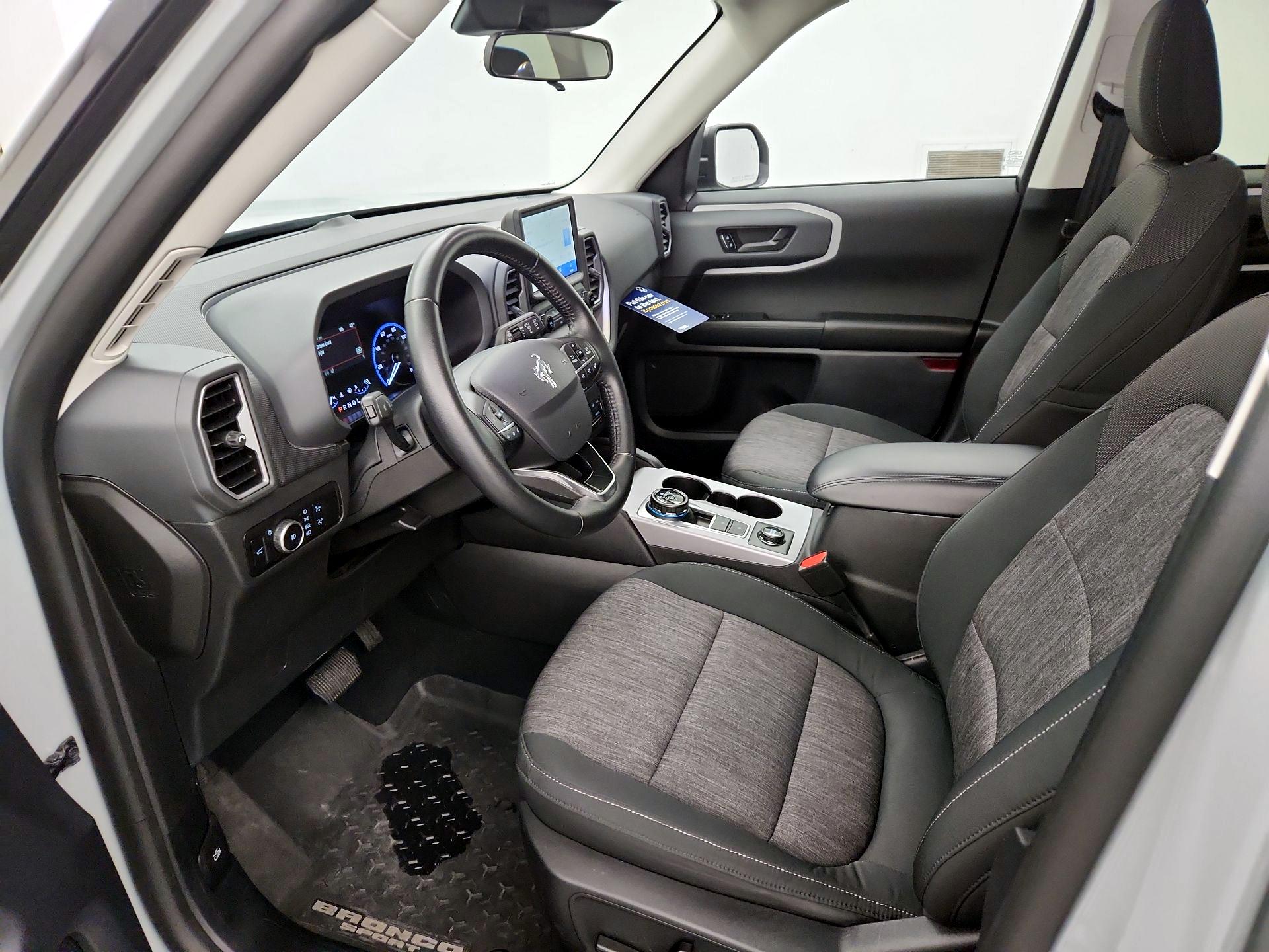 Thumbnail: 2023 Ford Bronco Sport - 11