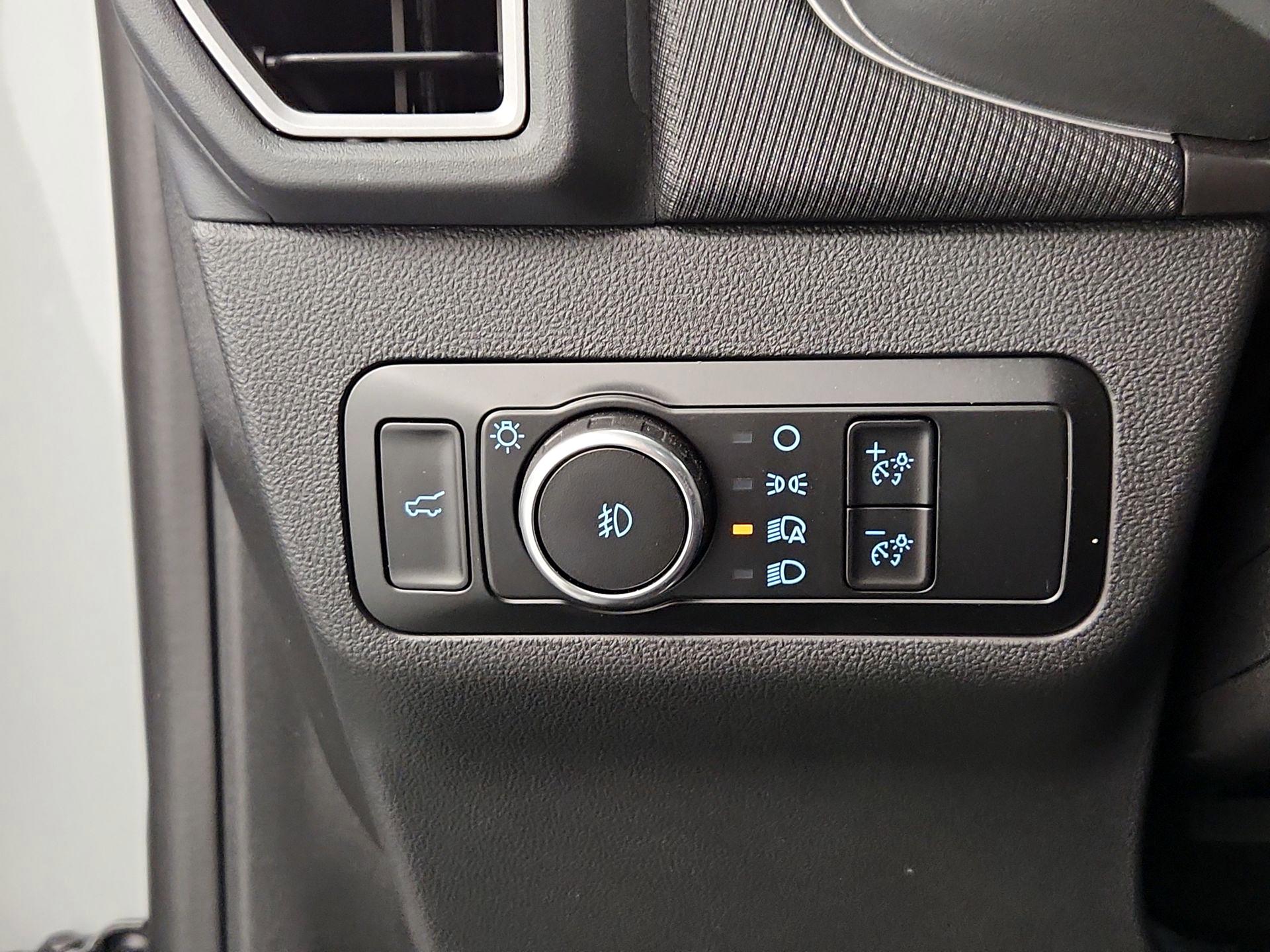 Thumbnail: 2023 Ford Bronco Sport - 13