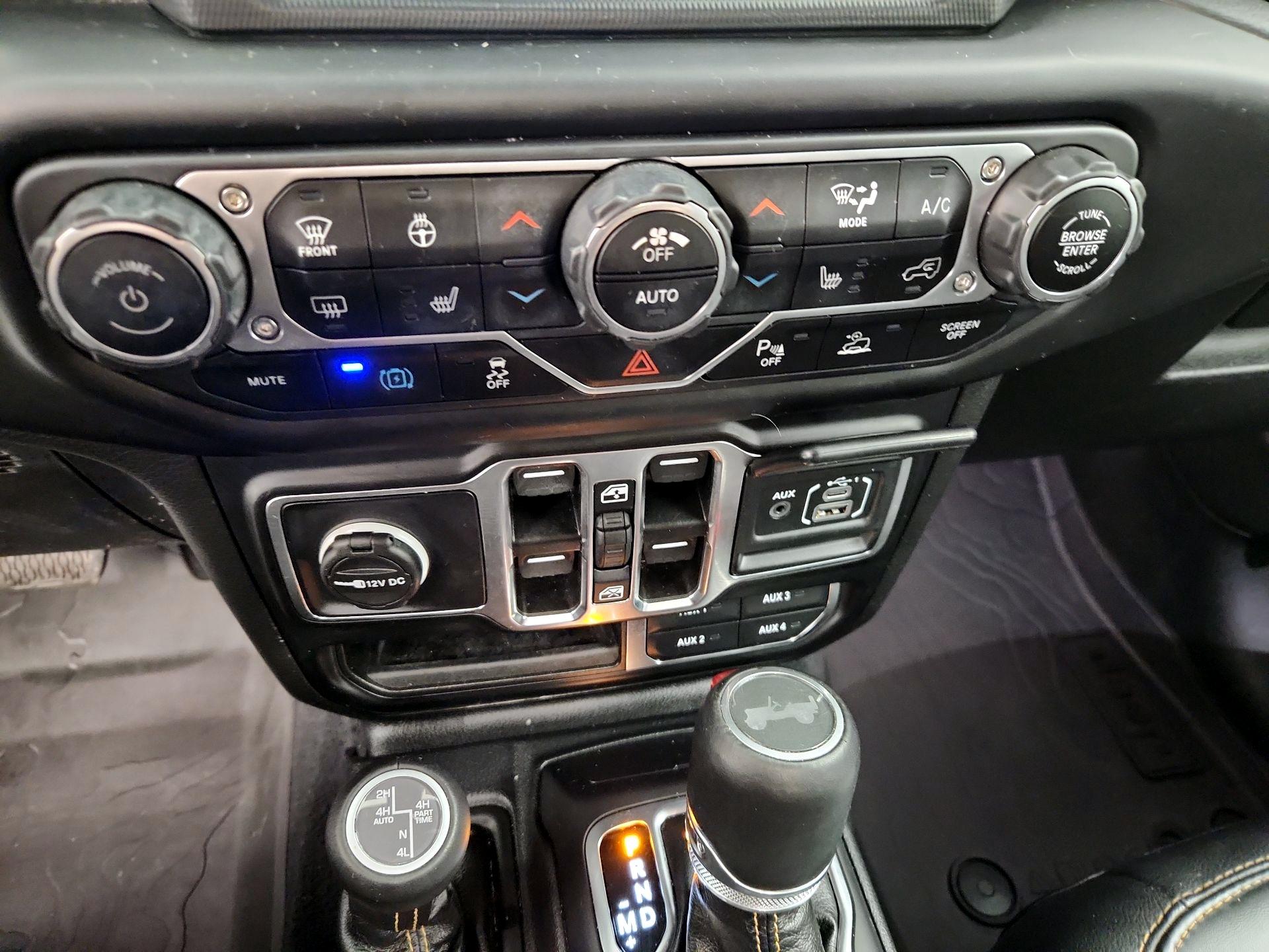 Thumbnail: 2023 Jeep Wrangler - 17