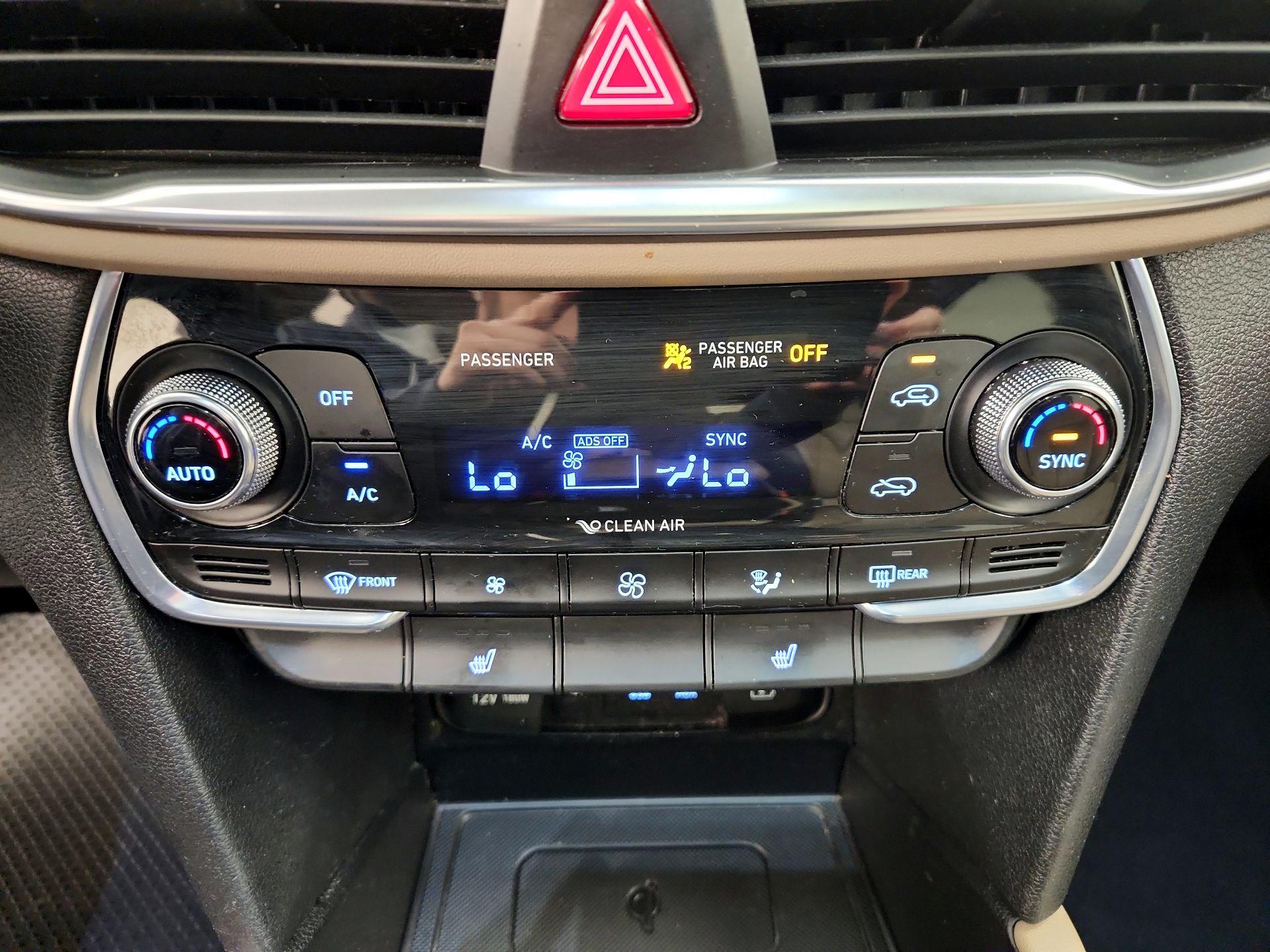 Thumbnail: 2020 Hyundai Santa Fe - 16