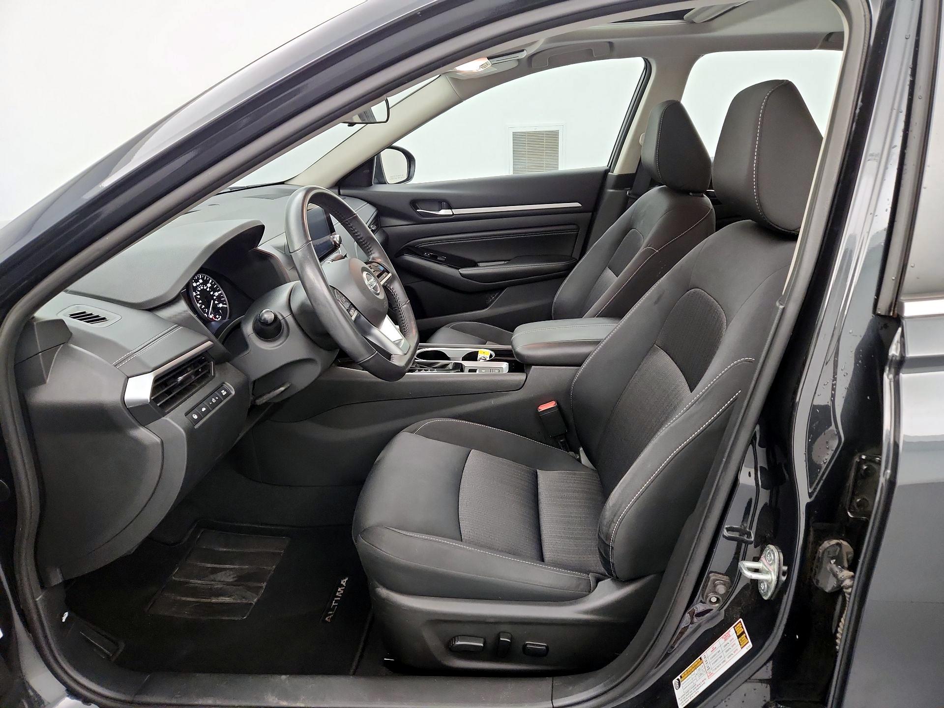 Thumbnail: 2022 Nissan Altima - 11