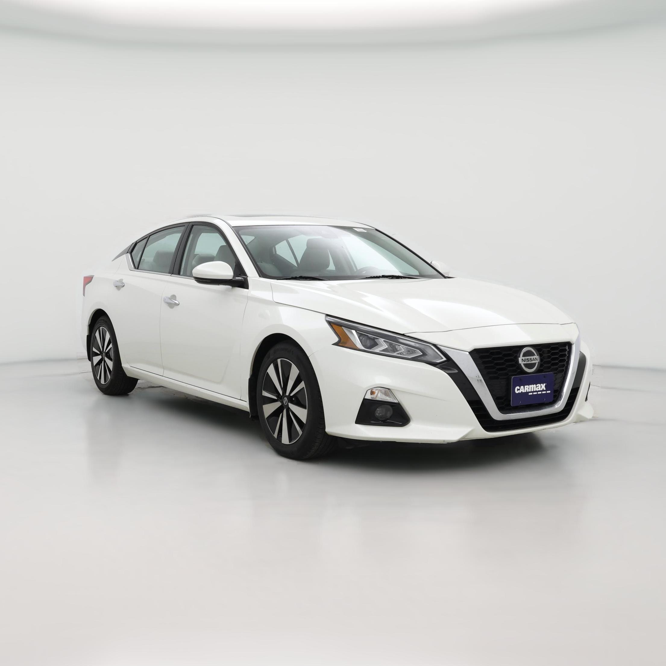 Thumbnail: 2020 Nissan Altima - 1