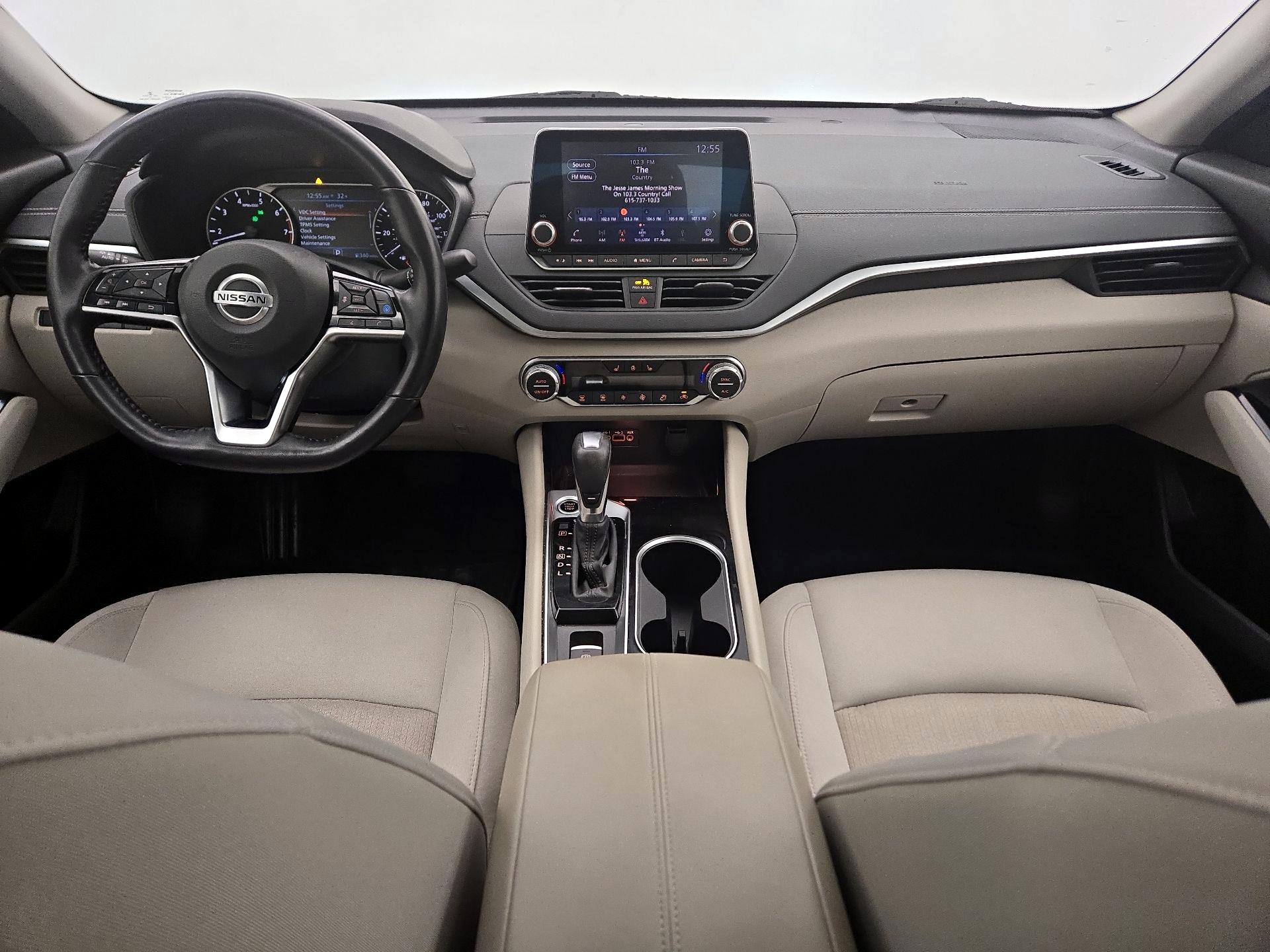 Thumbnail: 2020 Nissan Altima - 9