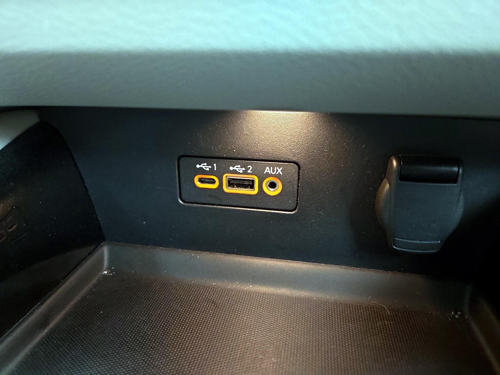 Thumbnail: 2020 Nissan Altima - 18