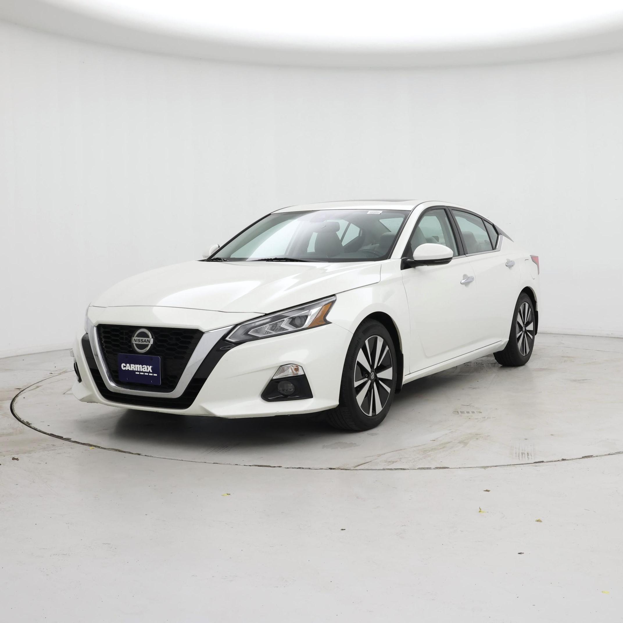 Thumbnail: 2020 Nissan Altima - 4