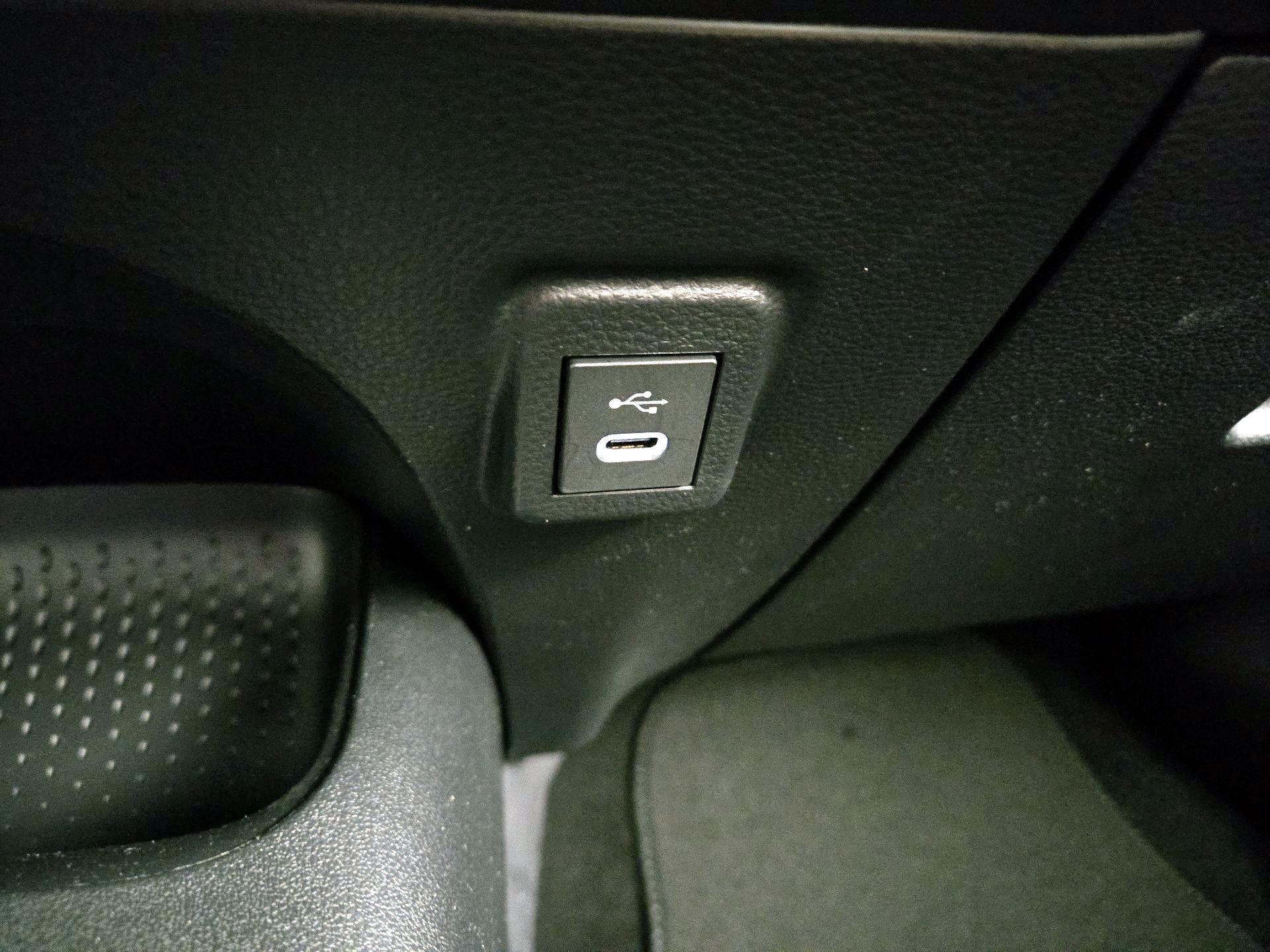 Thumbnail: 2023 Toyota Corolla - 18