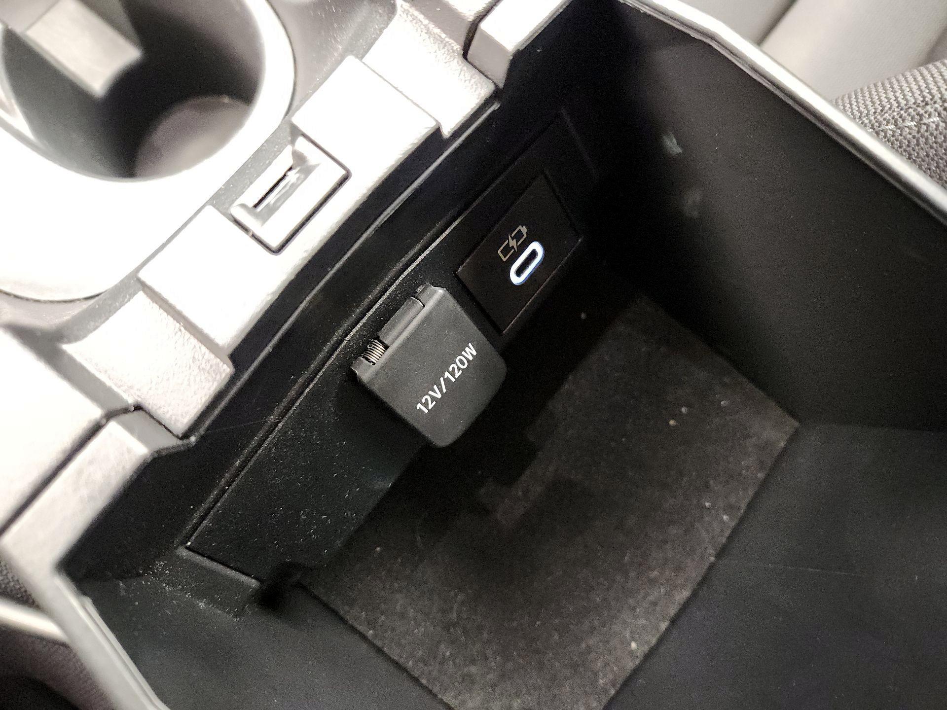 Thumbnail: 2024 Toyota Corolla - 18