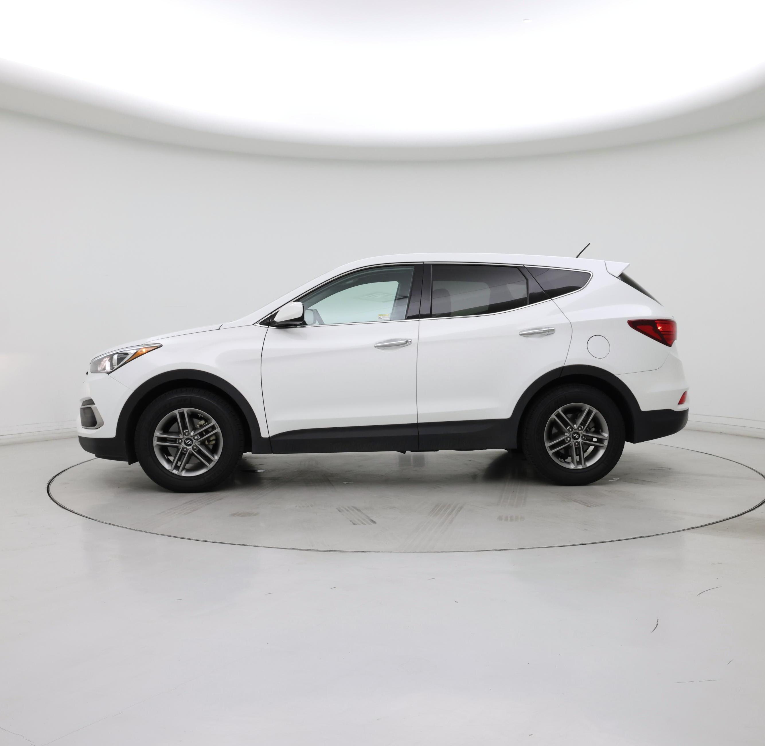 Thumbnail: 2018 Hyundai Santa Fe - 3