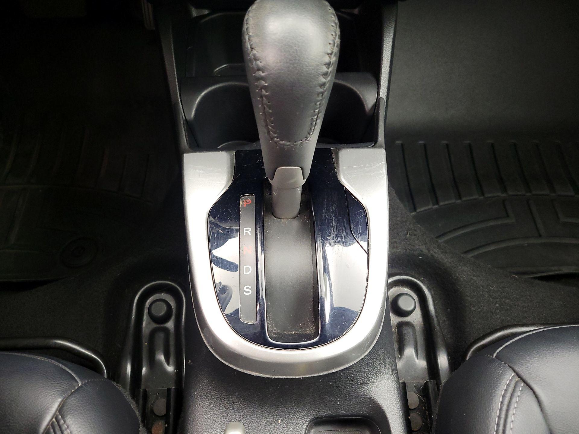 Thumbnail: 2015 Honda Fit - 17