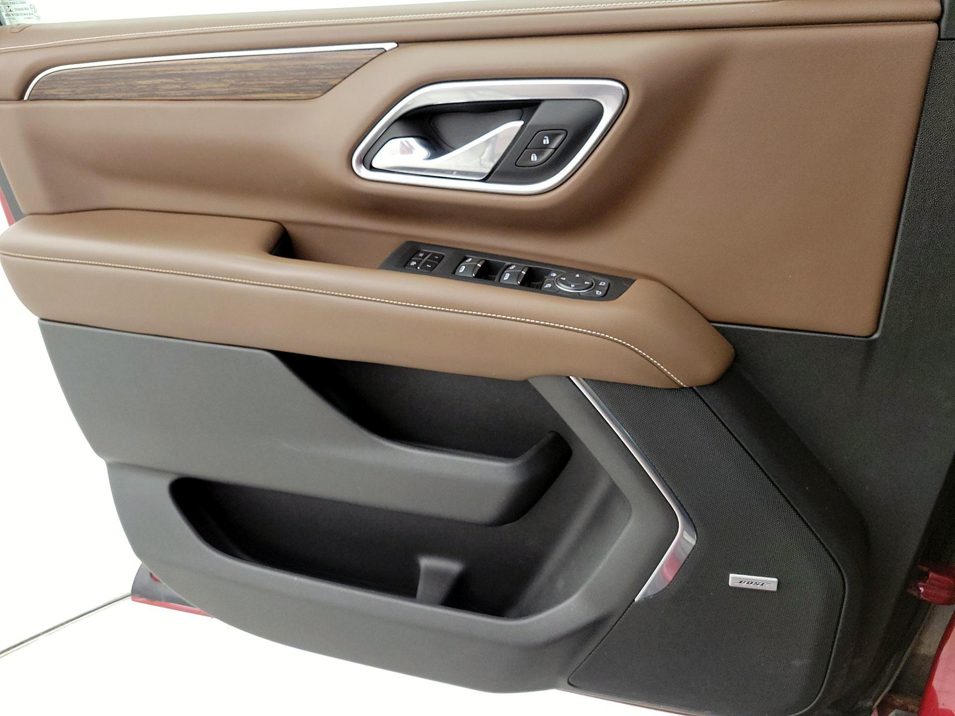 Thumbnail: 2021 Chevrolet Tahoe - 12