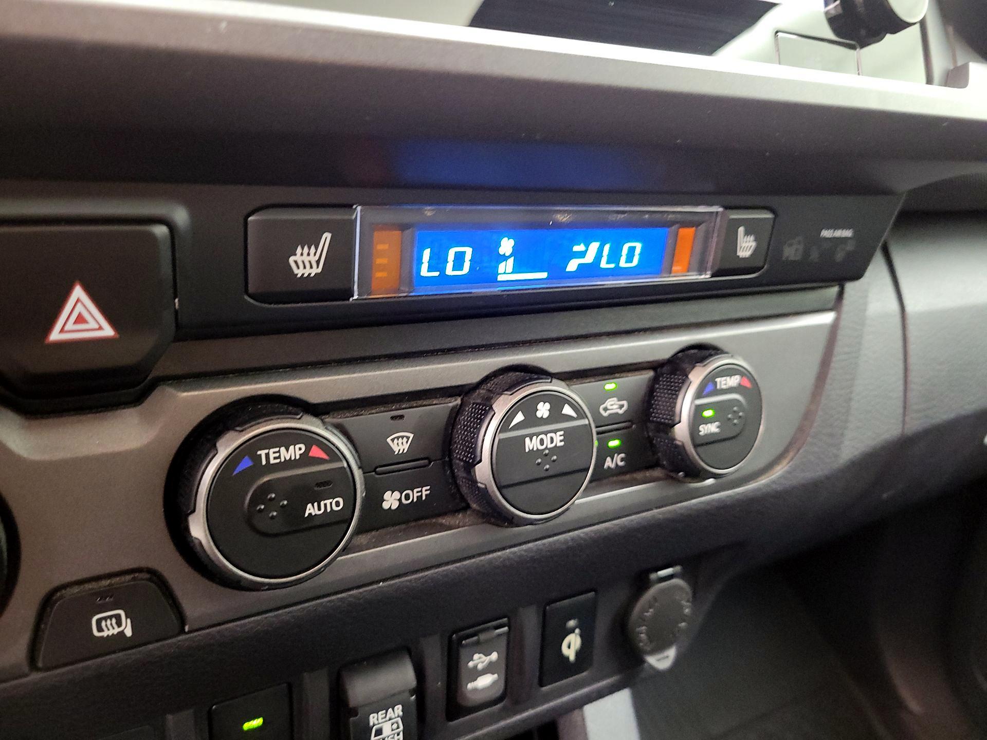 Thumbnail: 2019 Toyota Tacoma - 16