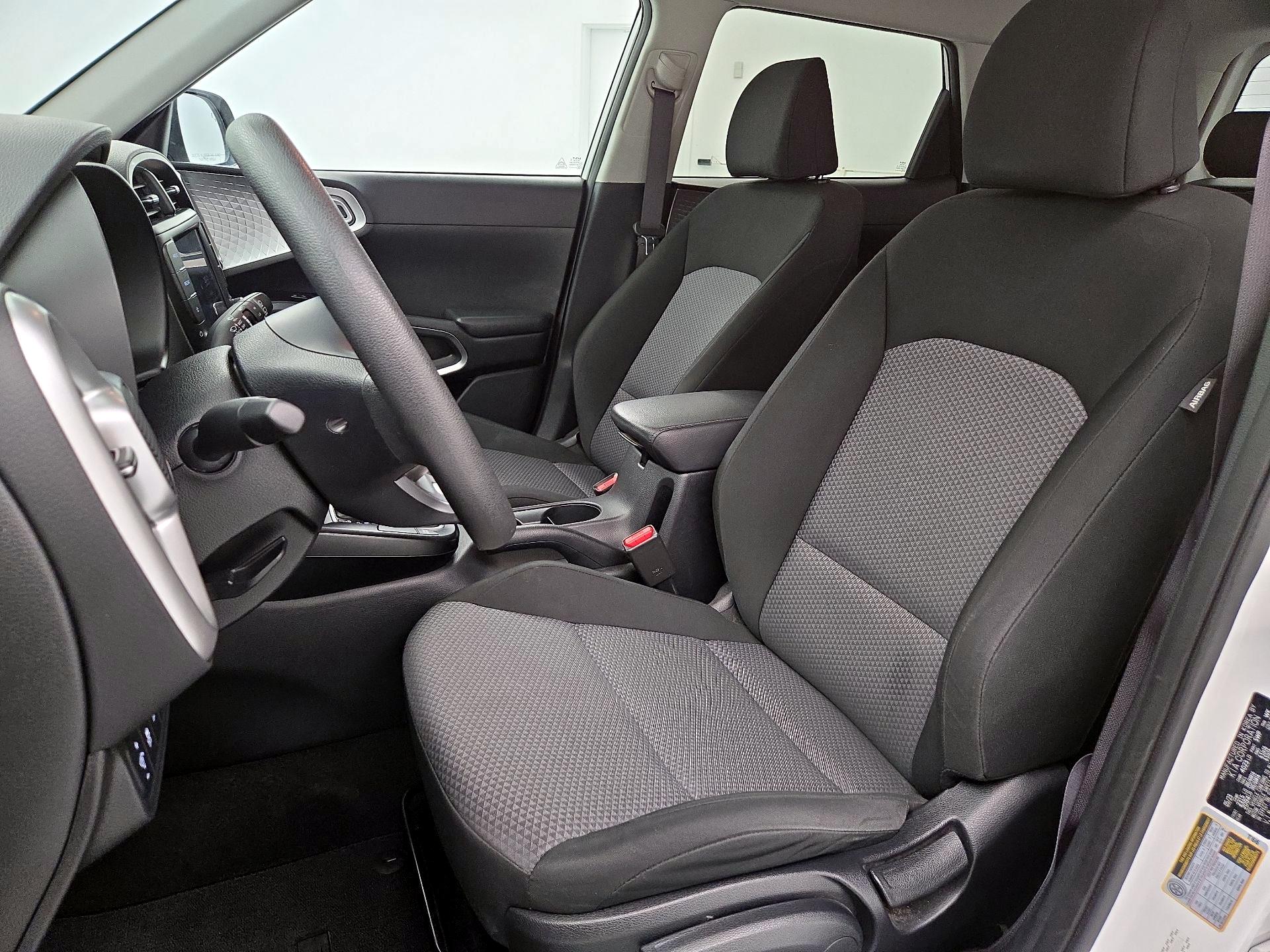 Thumbnail: 2023 Kia Soul - 11
