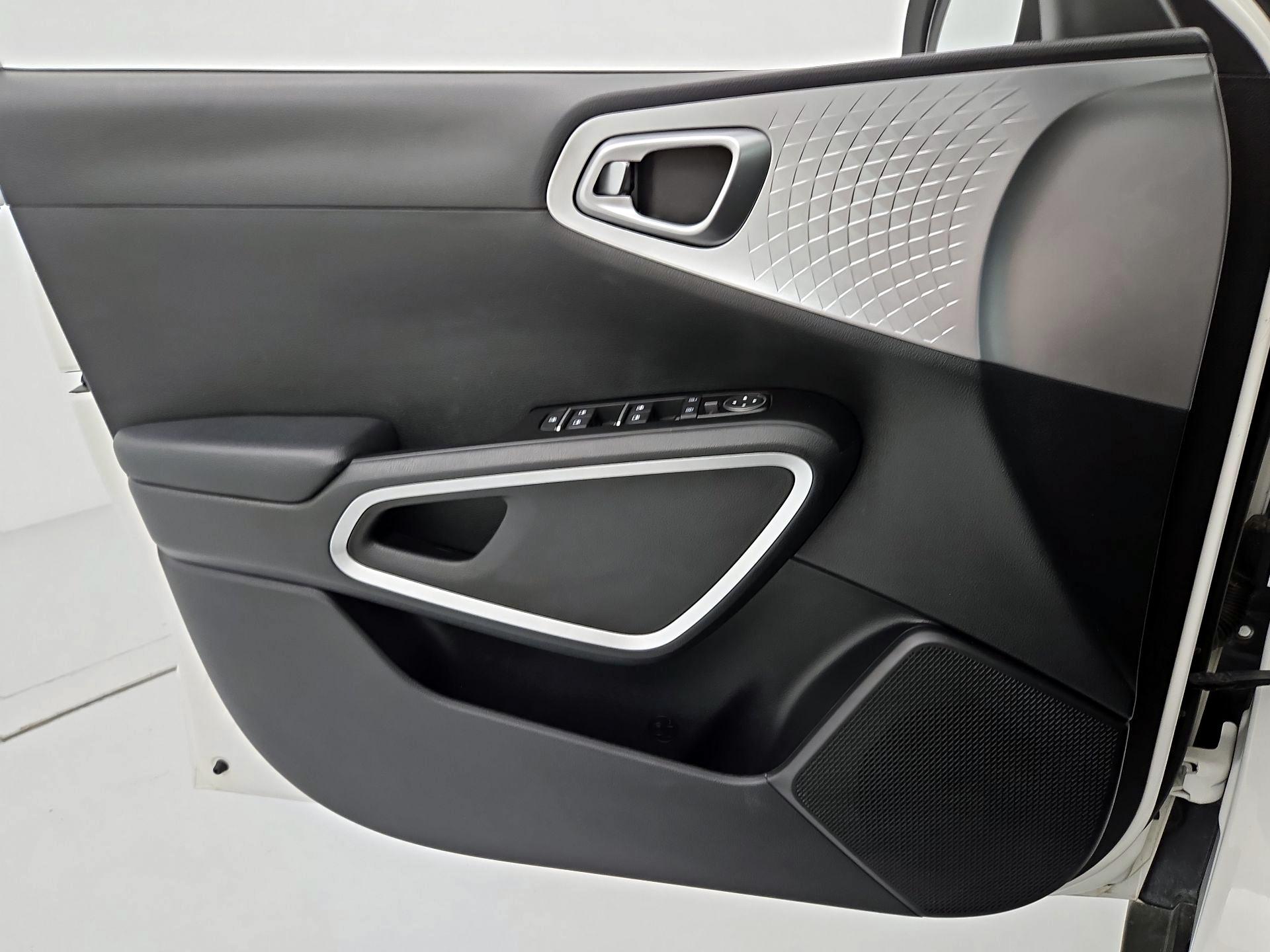 Thumbnail: 2023 Kia Soul - 12