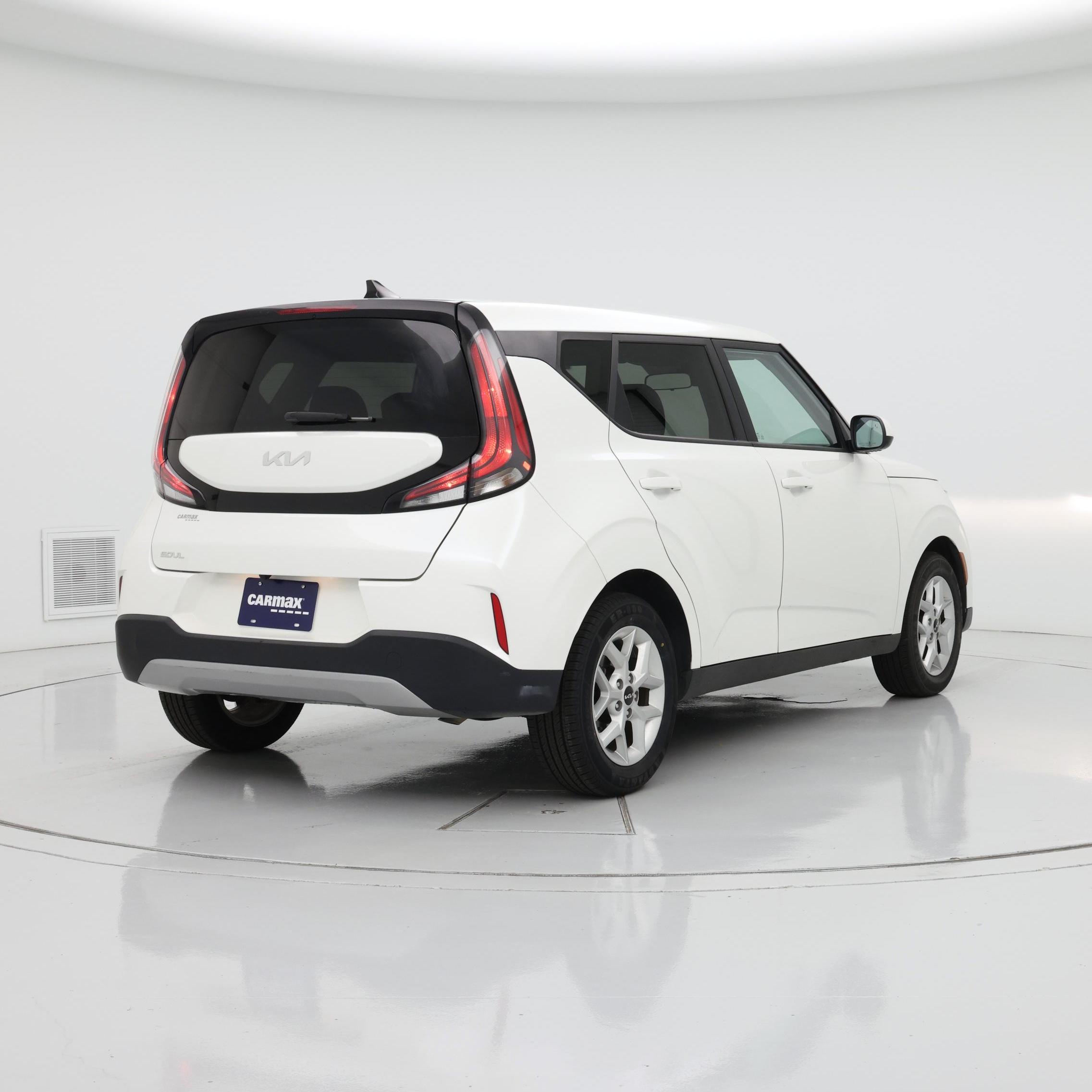 Thumbnail: 2023 Kia Soul - 8