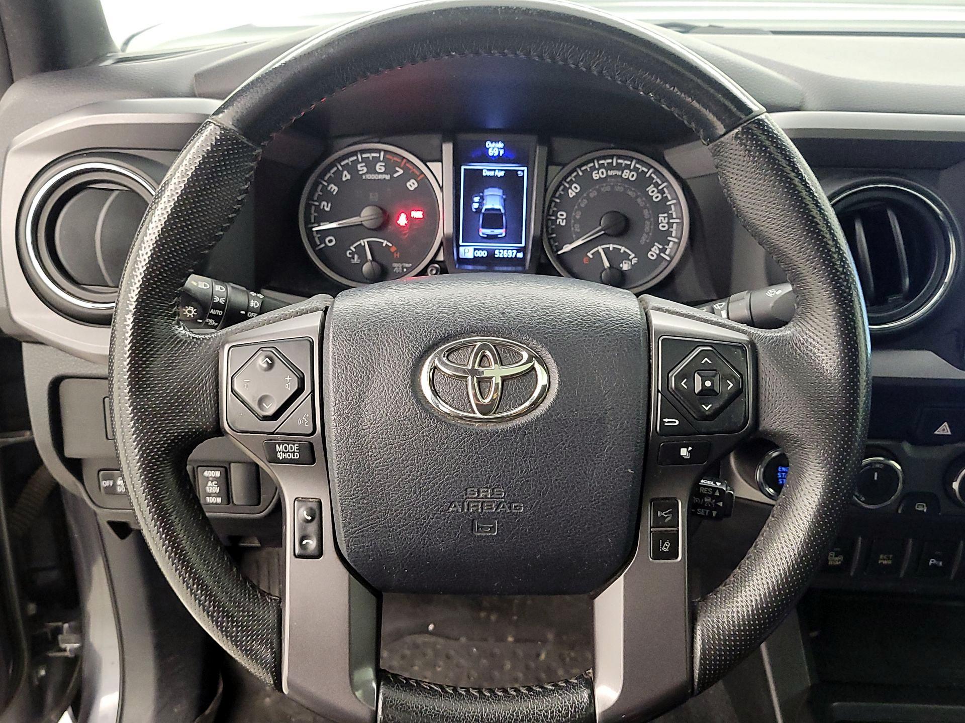 Thumbnail: 2020 Toyota Tacoma - 10