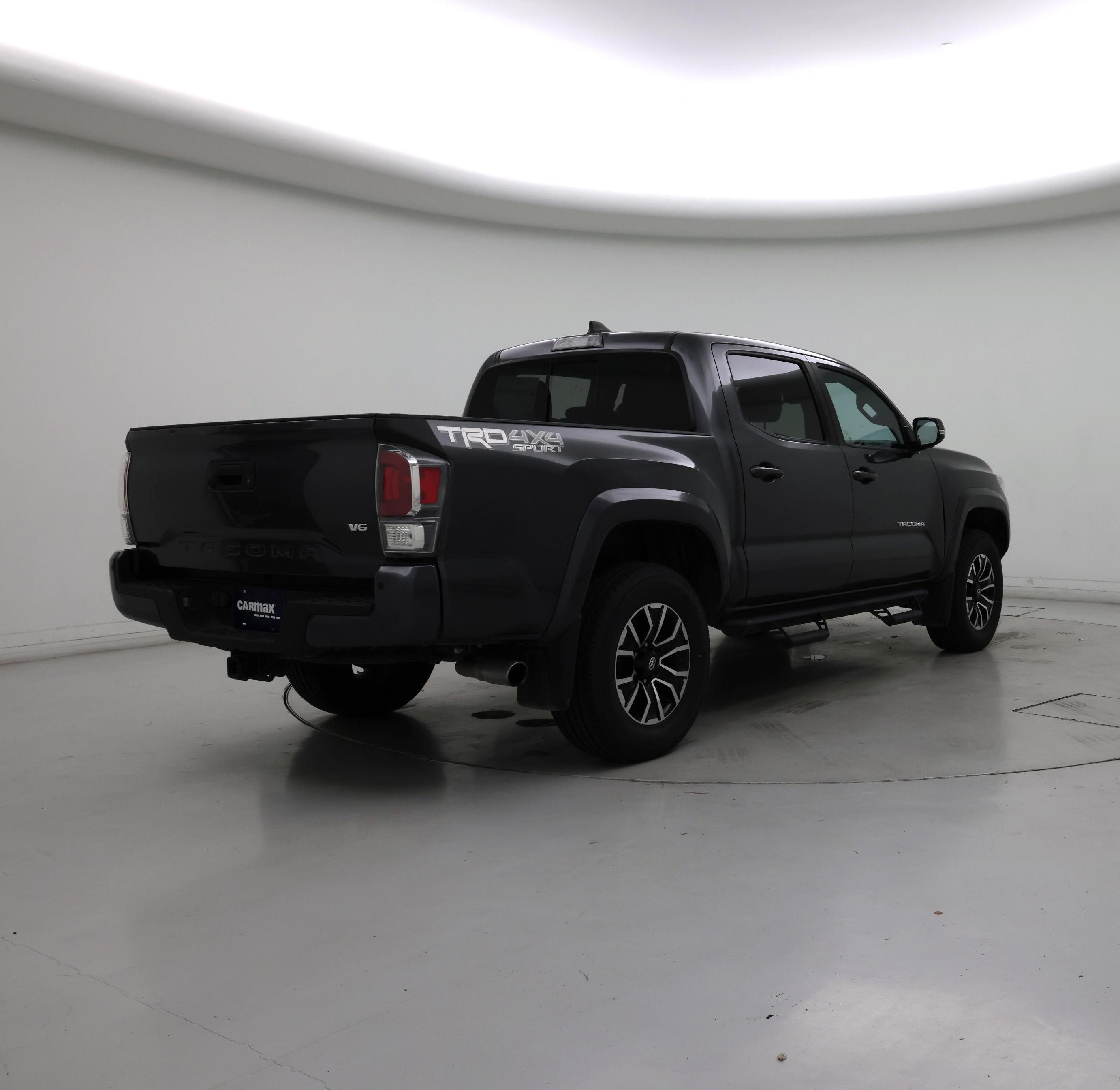 Thumbnail: 2020 Toyota Tacoma - 8
