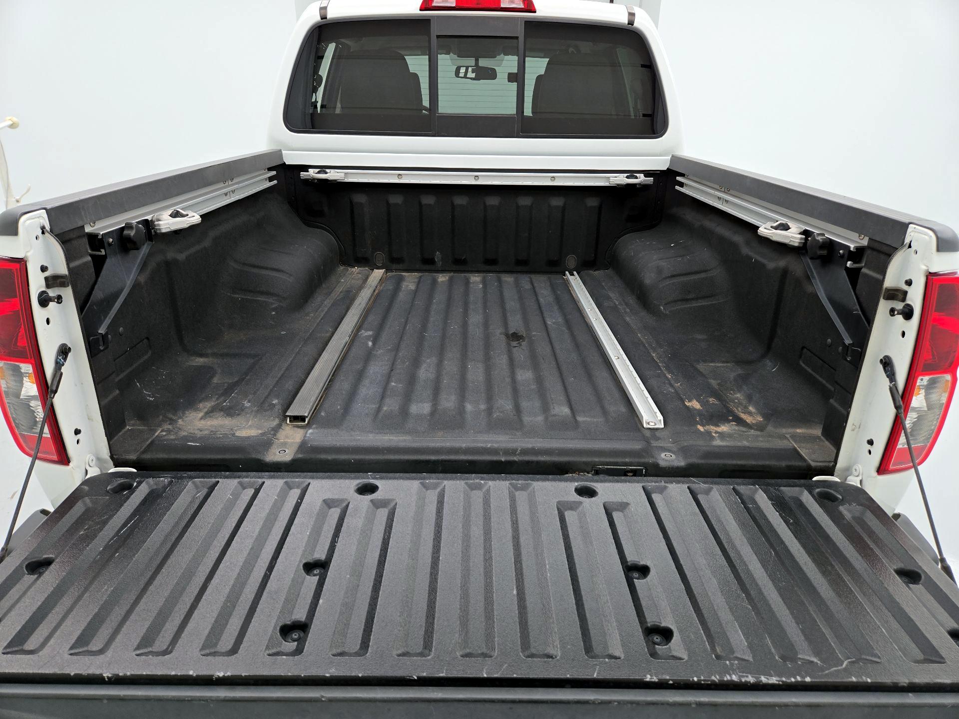 Thumbnail: 2021 Nissan Frontier - 20