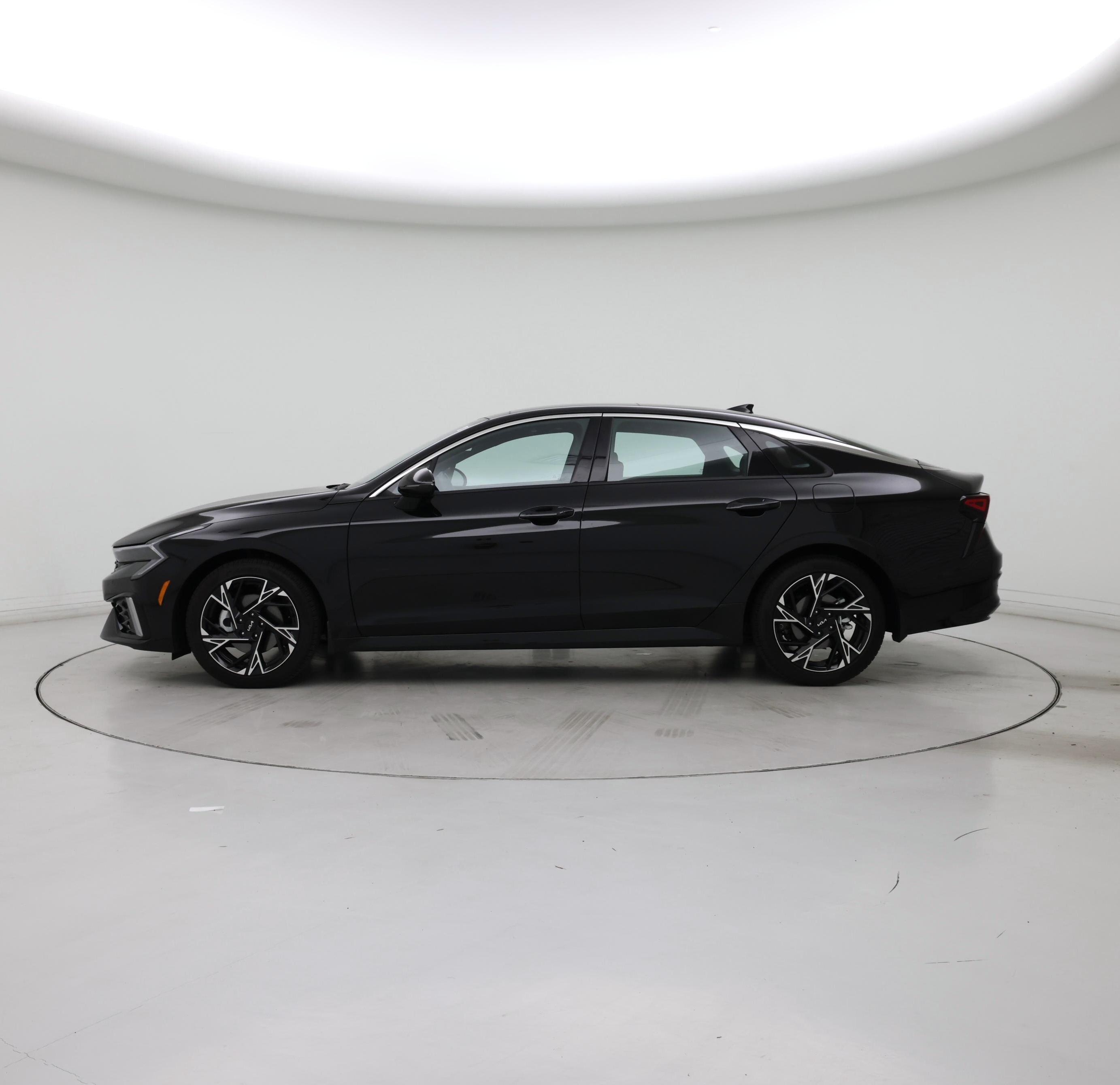 Thumbnail: 2025 Kia K5 - 3