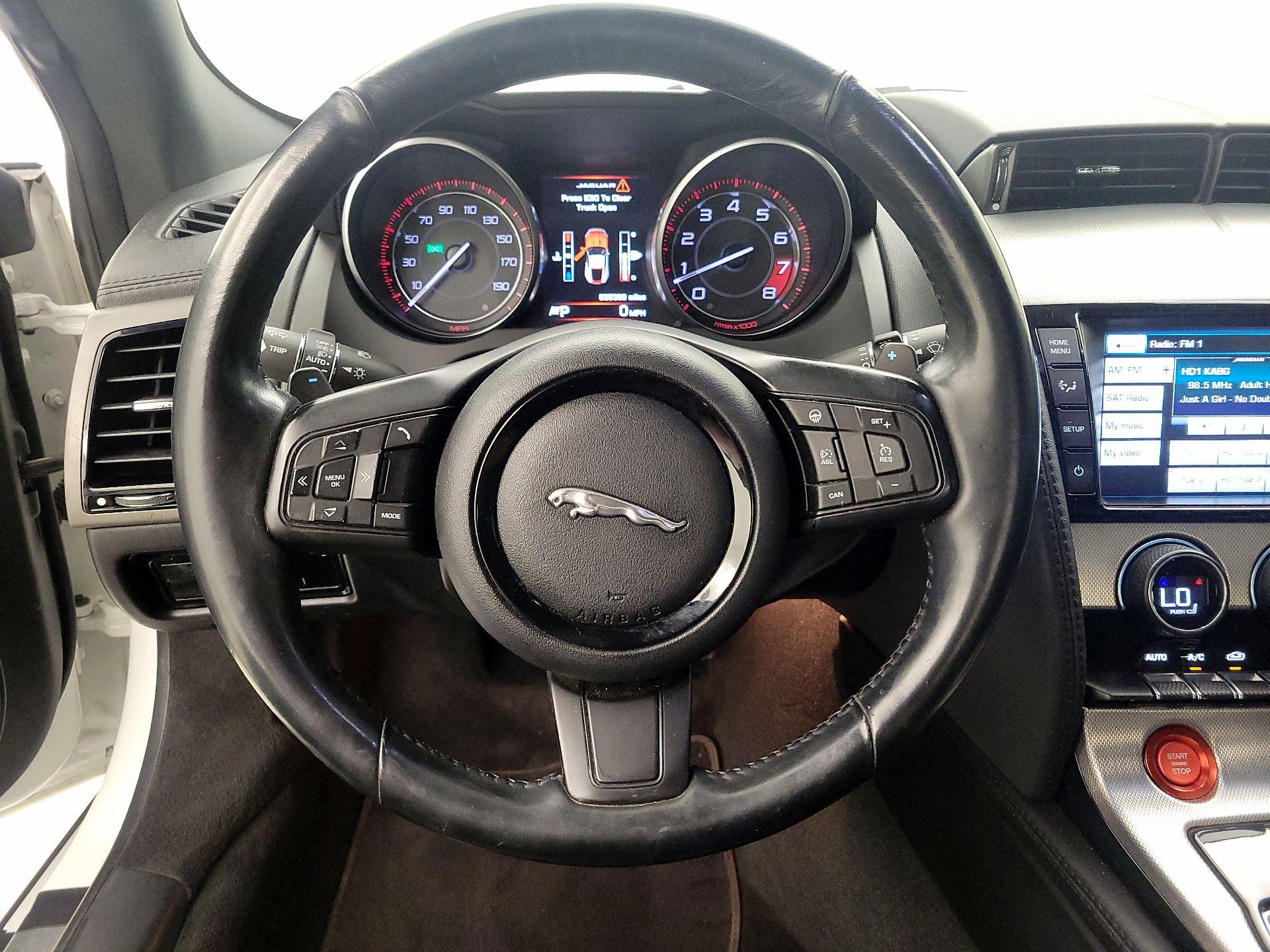 Thumbnail: 2015 Jaguar F-Type - 10