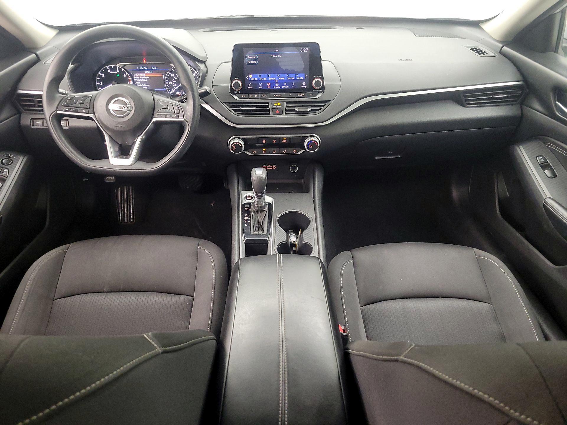 Thumbnail: 2020 Nissan Altima - 9