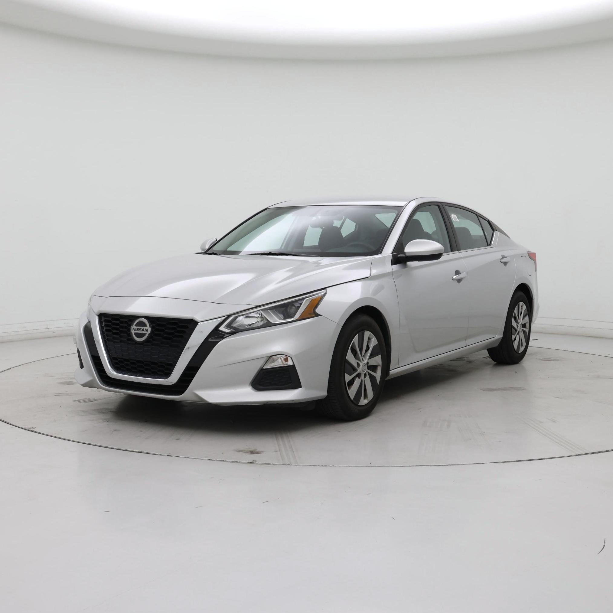 Thumbnail: 2020 Nissan Altima - 4
