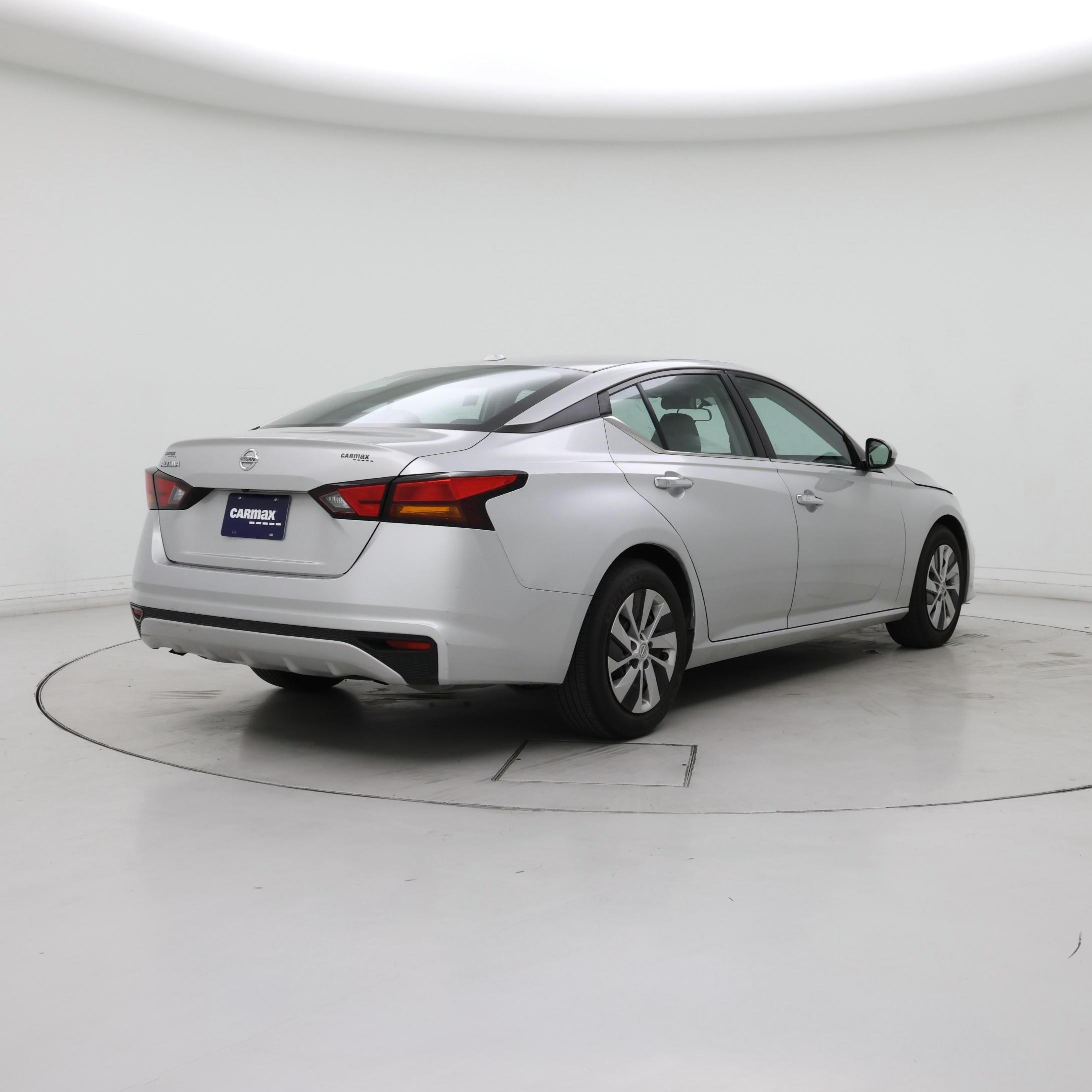 Thumbnail: 2020 Nissan Altima - 8