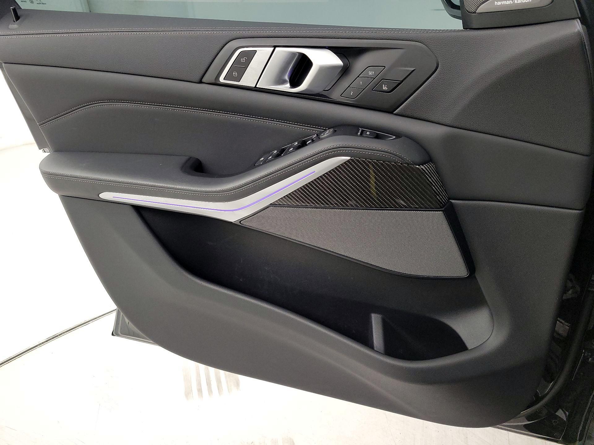 Thumbnail: 2022 BMW X5 - 12