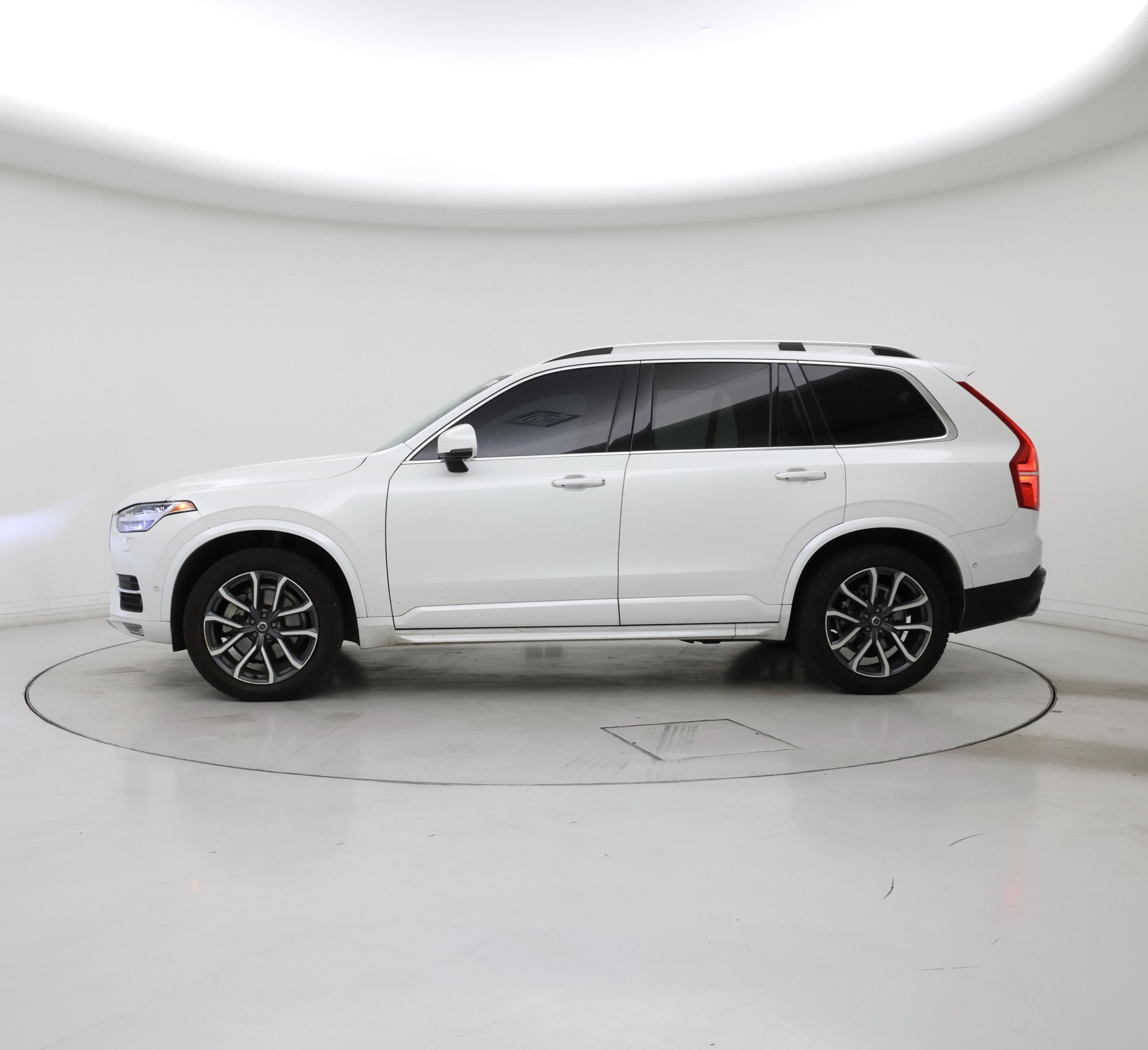 Thumbnail: 2017 Volvo XC90 - 3