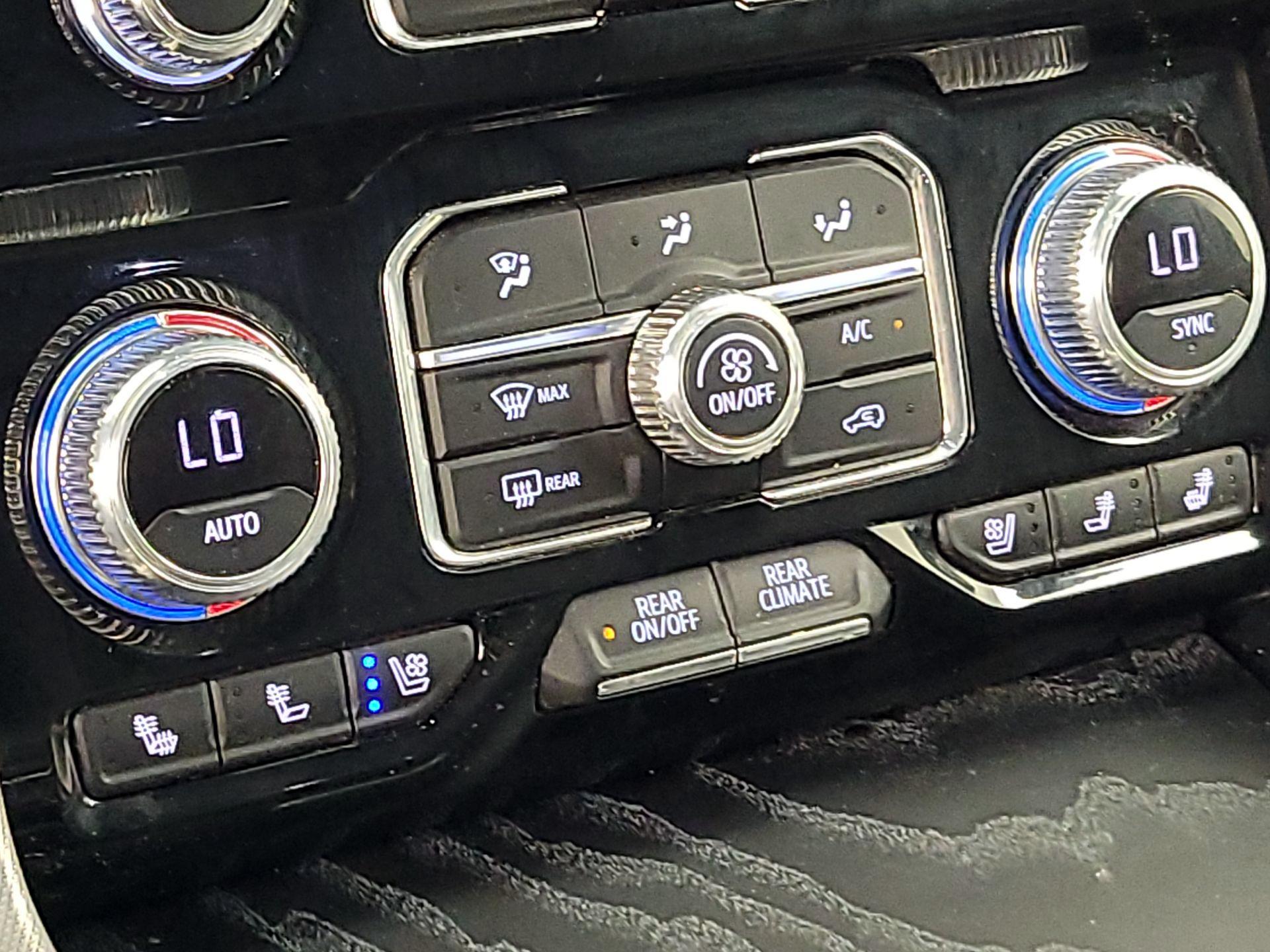 Thumbnail: 2023 GMC Yukon XL - 16