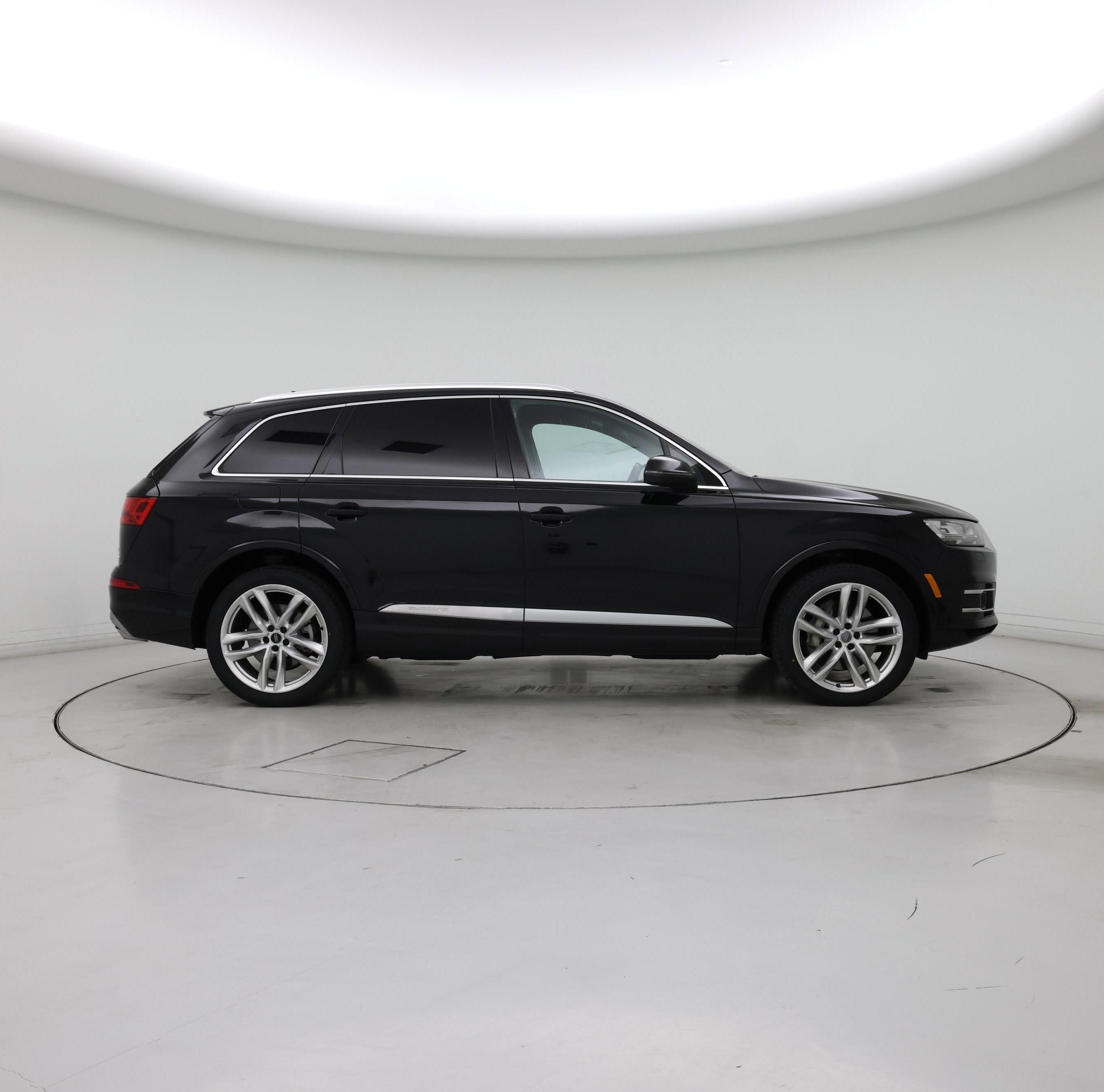 Thumbnail: 2017 Audi Q7 - 7