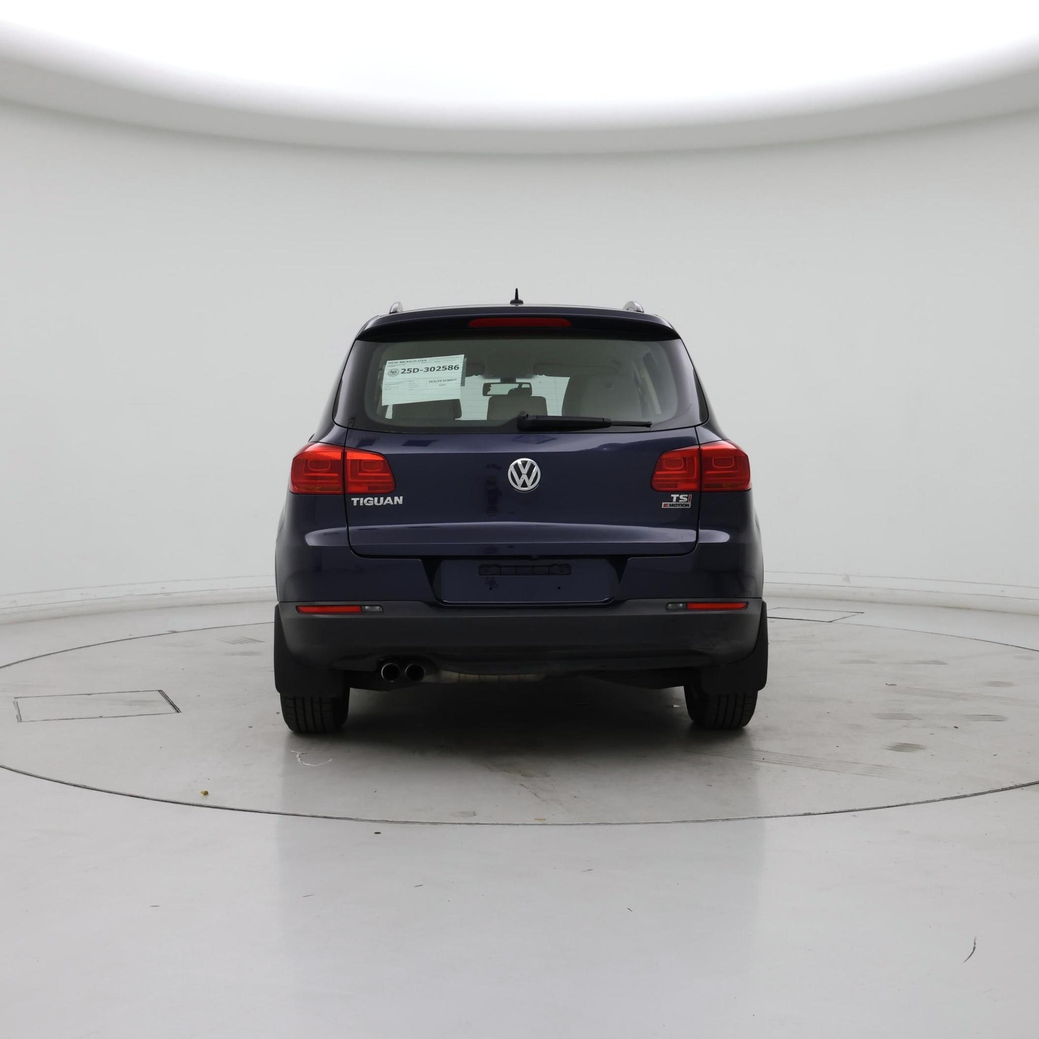 Thumbnail: 2016 Volkswagen Tiguan - 6