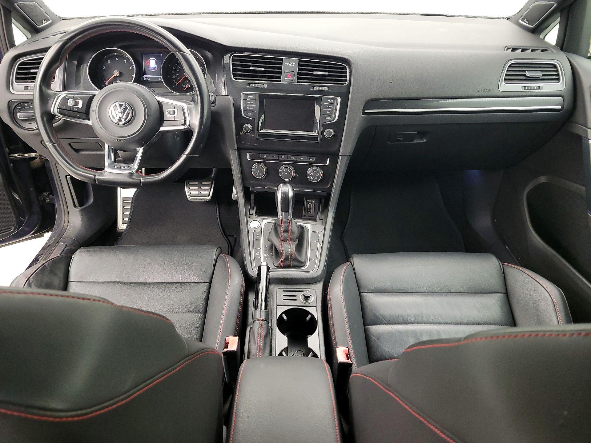 Thumbnail: 2015 Volkswagen Golf - 9