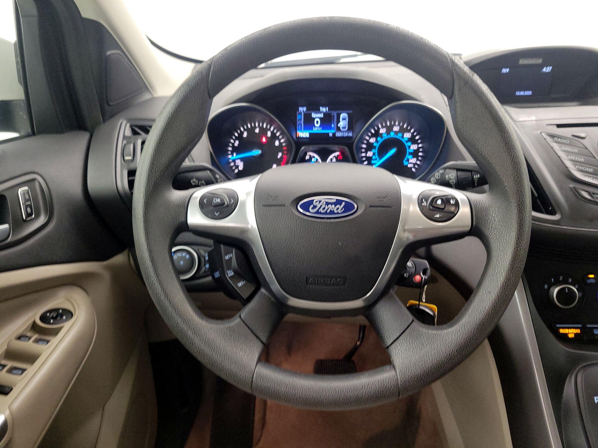 Thumbnail: 2016 Ford Escape - 10