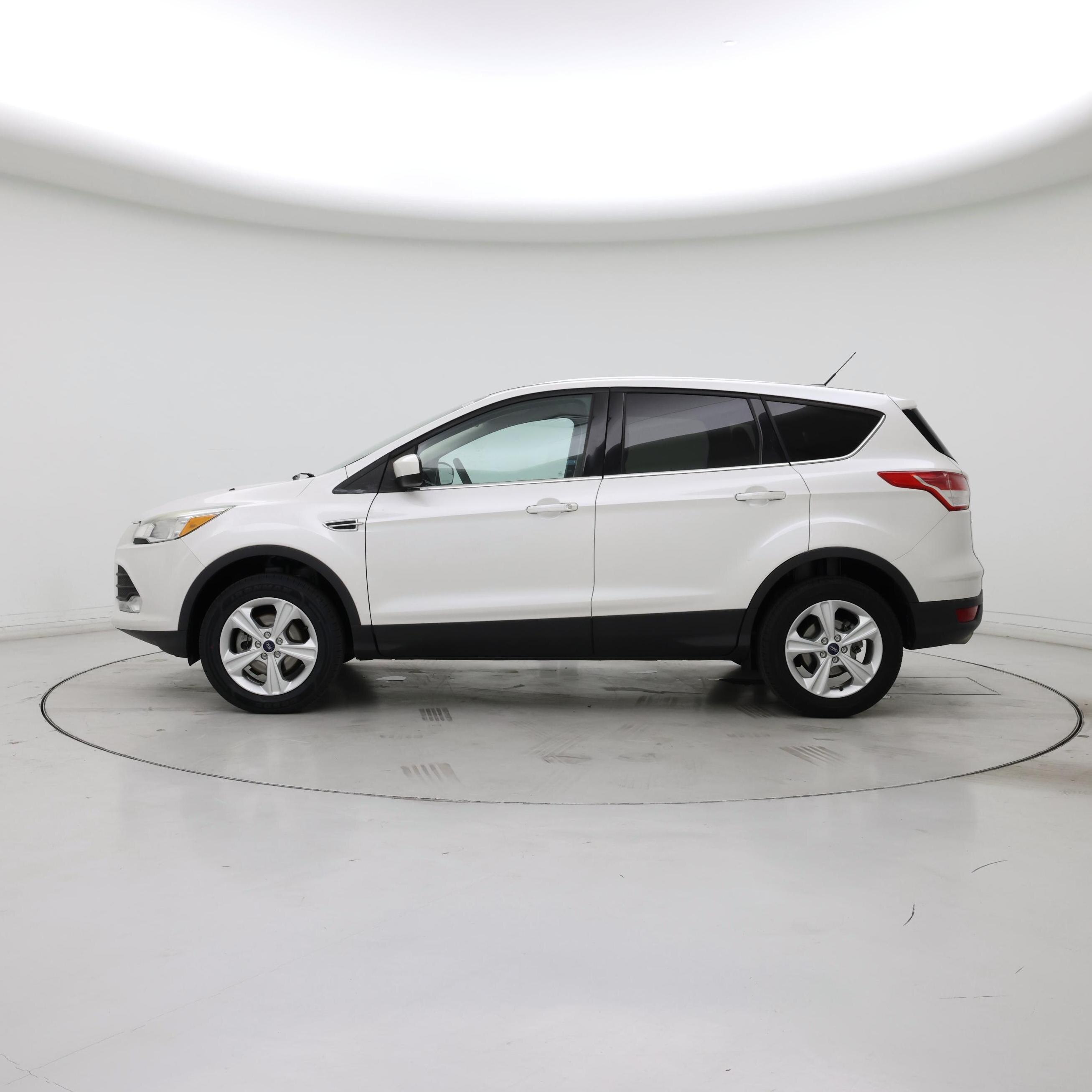 Thumbnail: 2016 Ford Escape - 3