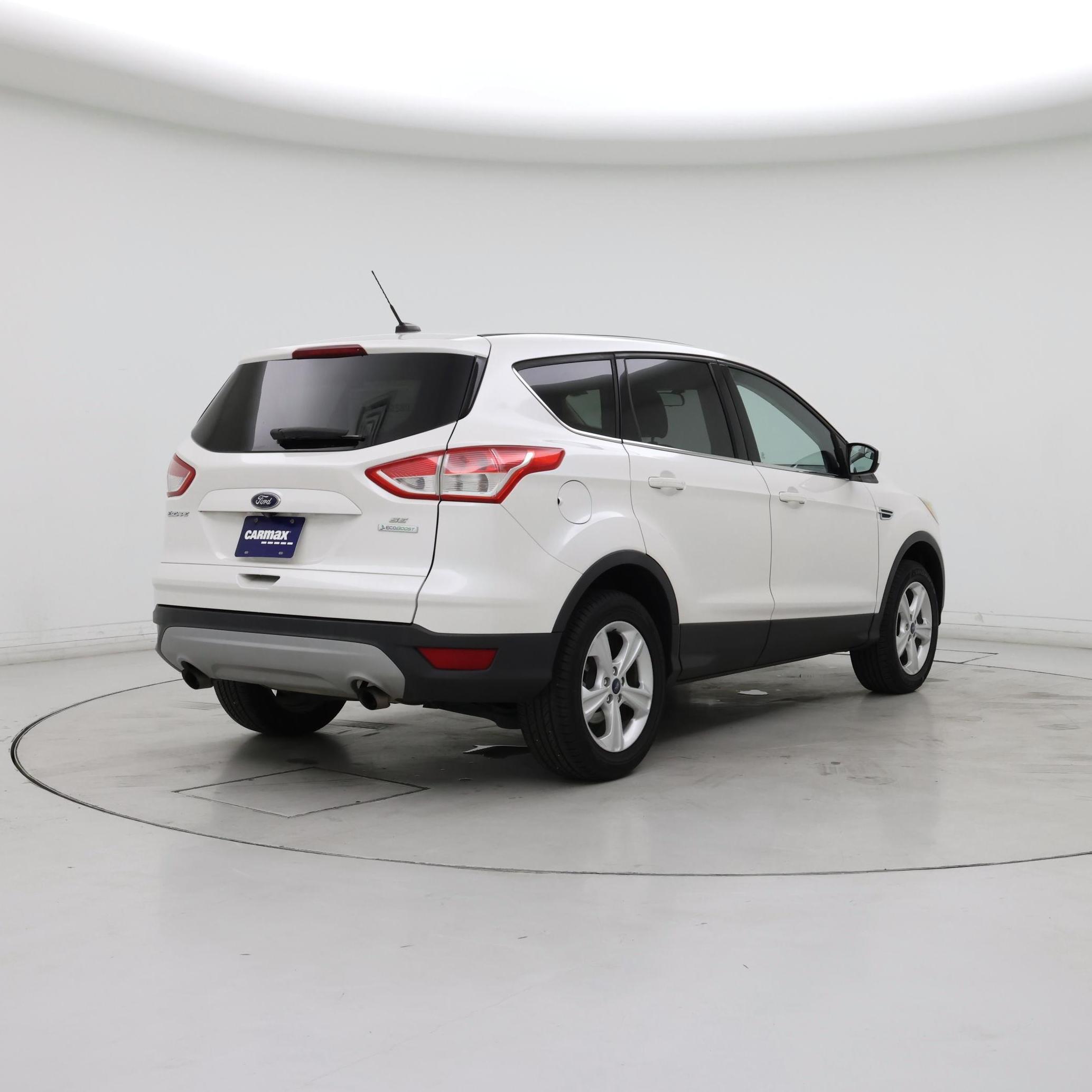 Thumbnail: 2016 Ford Escape - 8