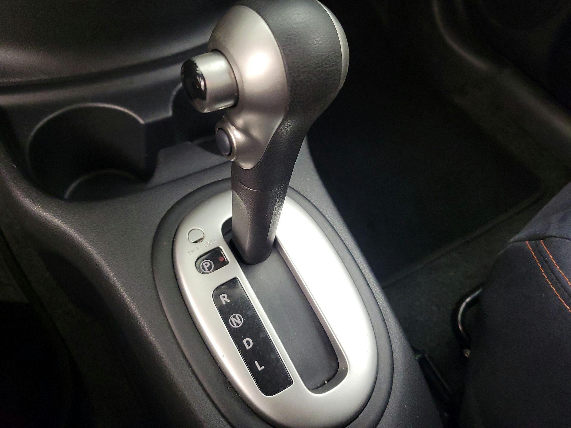 Thumbnail: 2015 Nissan Versa Note - 17