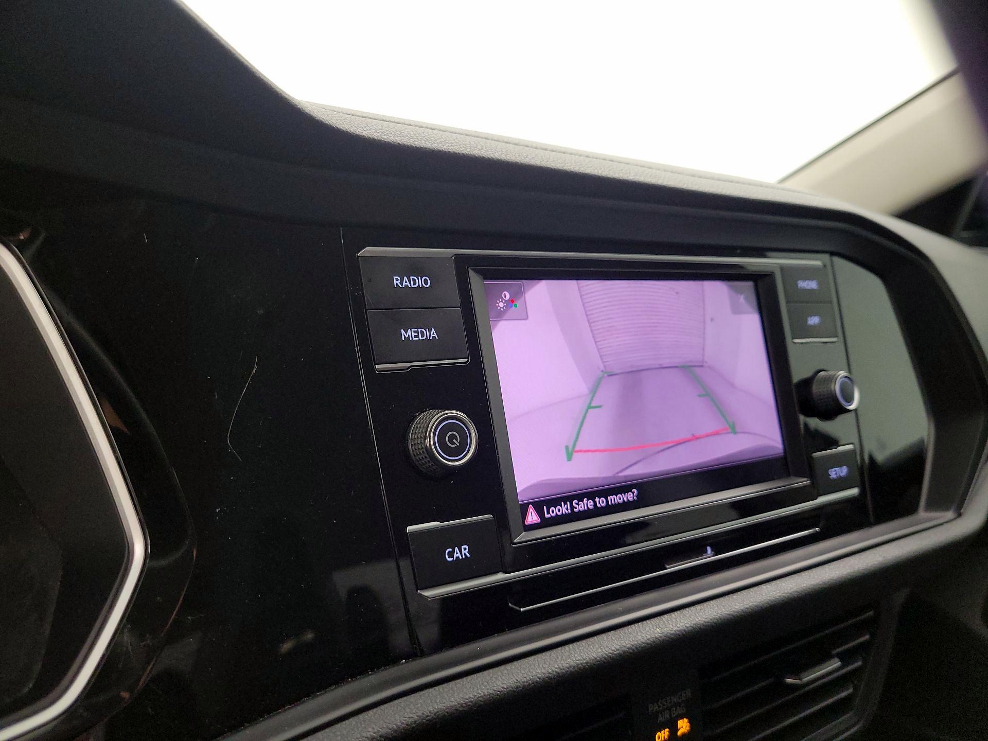 Thumbnail: 2019 Volkswagen Jetta - 14