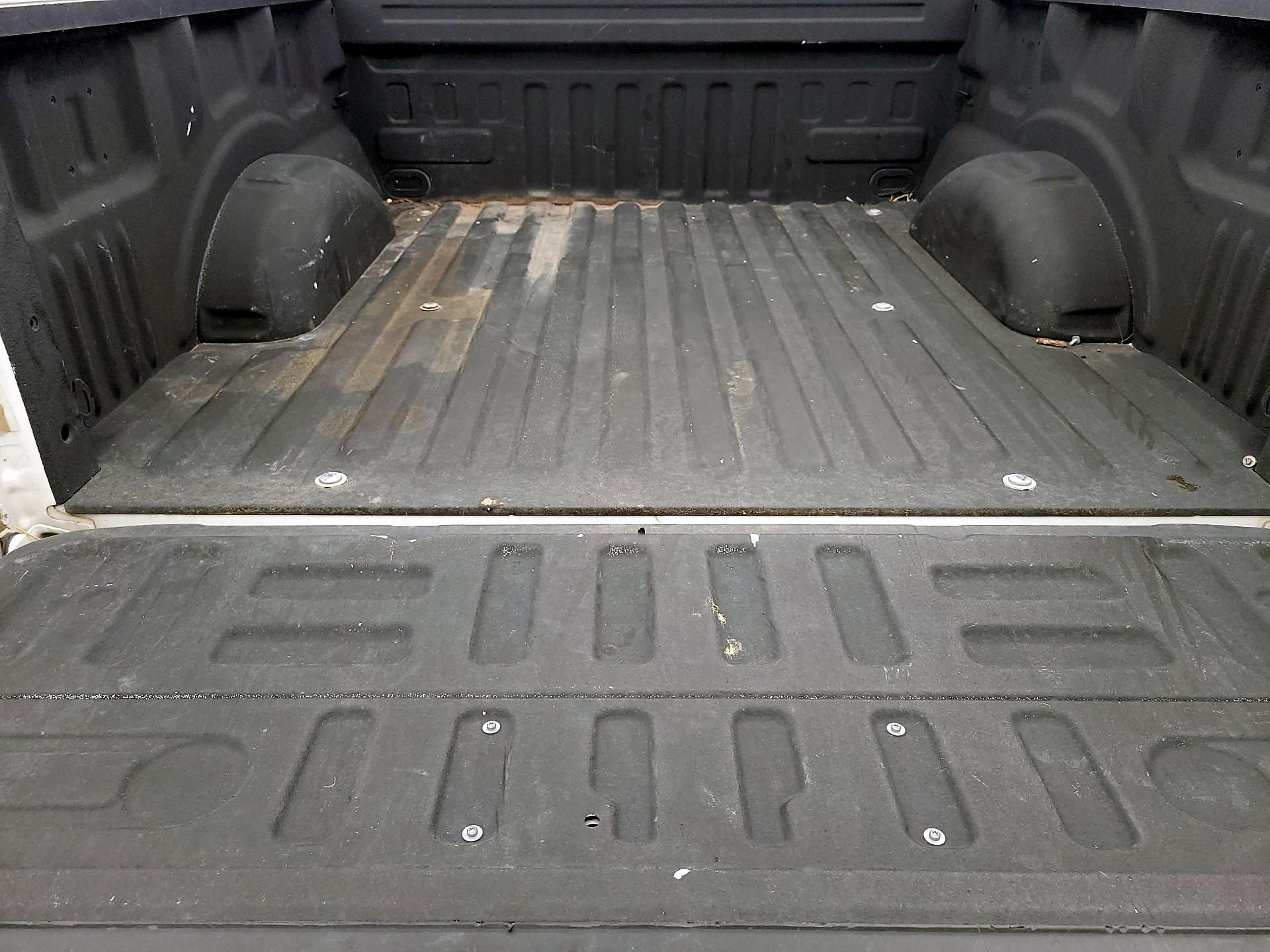 Thumbnail: 2019 Ford F-150 - 16
